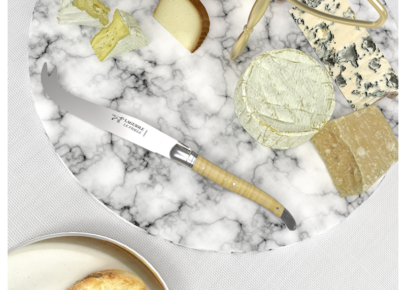 Couteau à fromage Laguiole avec un manche en érable onde et mitres en acier inoxydable