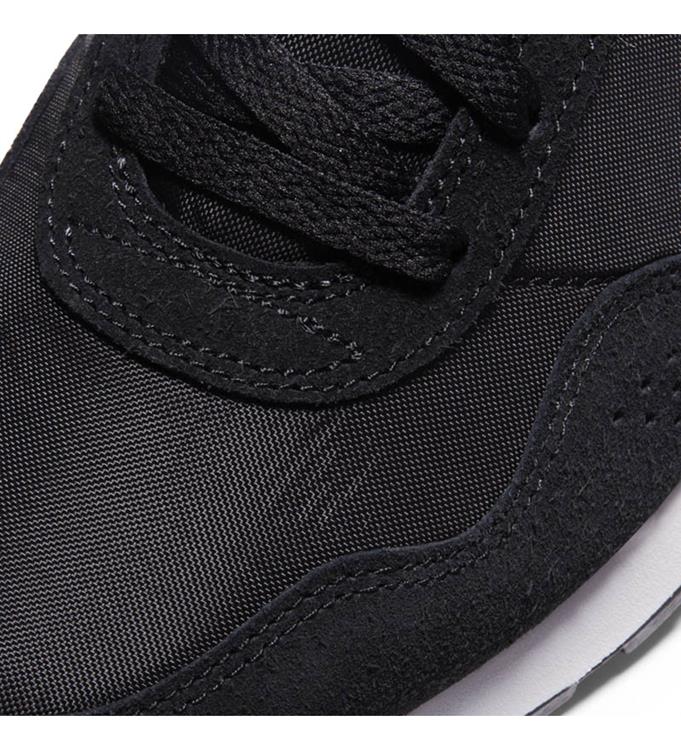 Nike JR MD Valiant Sneakers