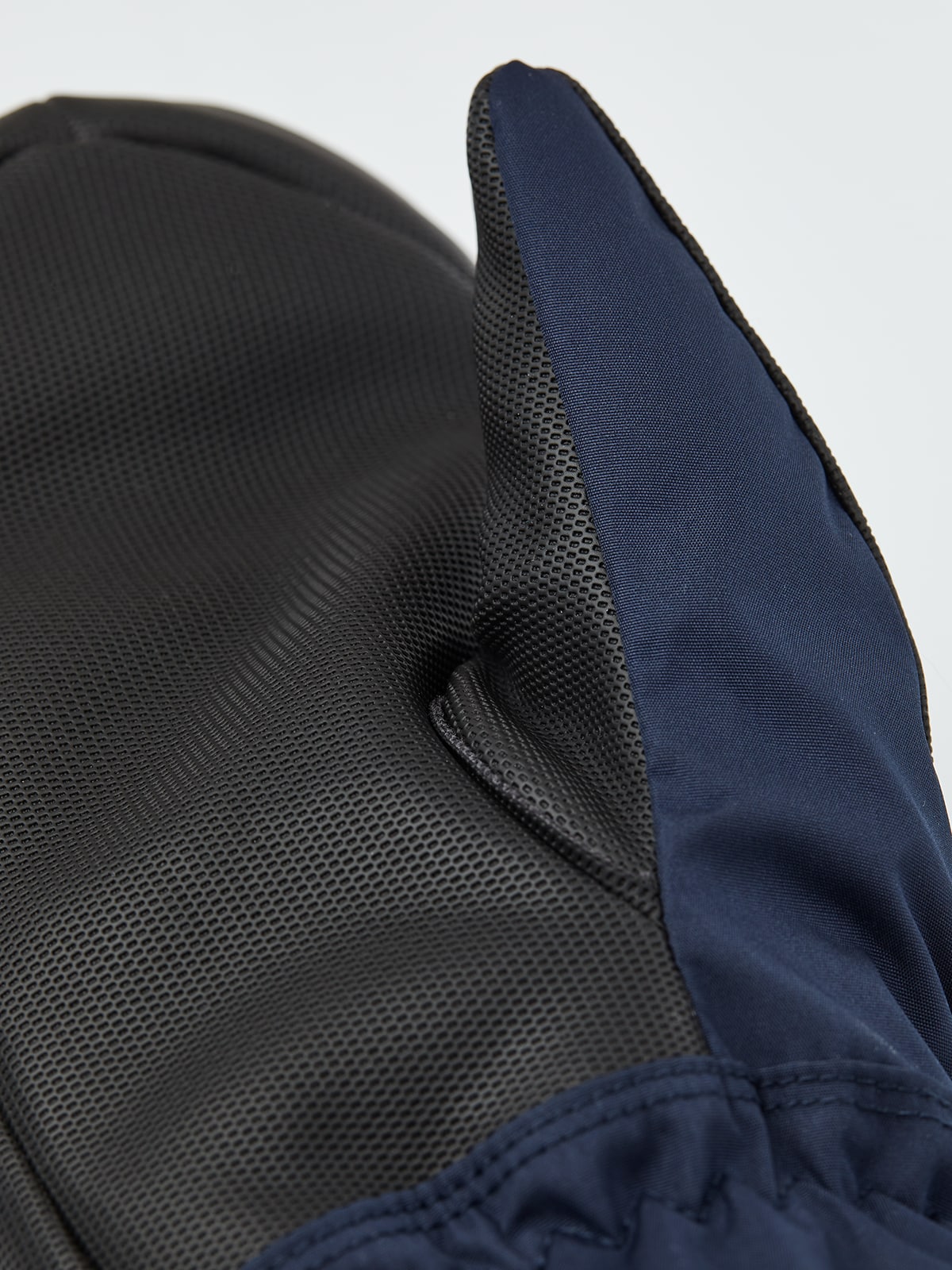Hestra Gore-Tex Gauntlet Jr. Mitt<br>Varm og vanntett vott til junior!