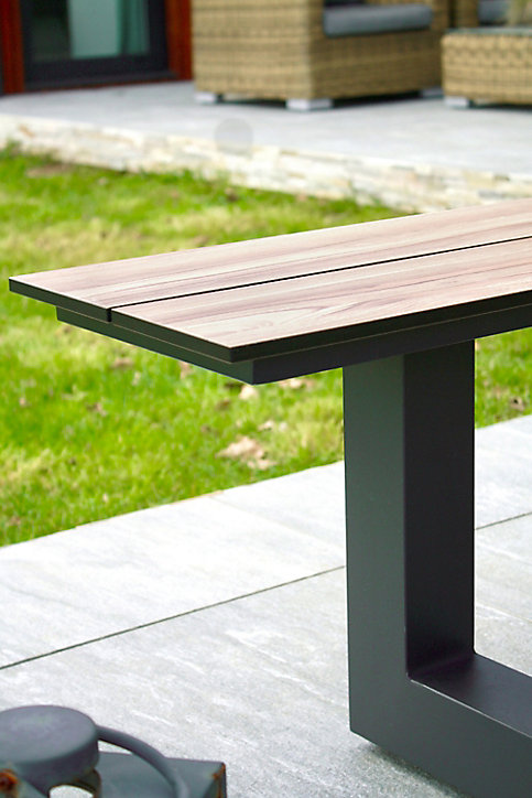 Table de jardin Vancouver en aluminium coloris anthracite/marron L.210 x l.174 x H.75 cm