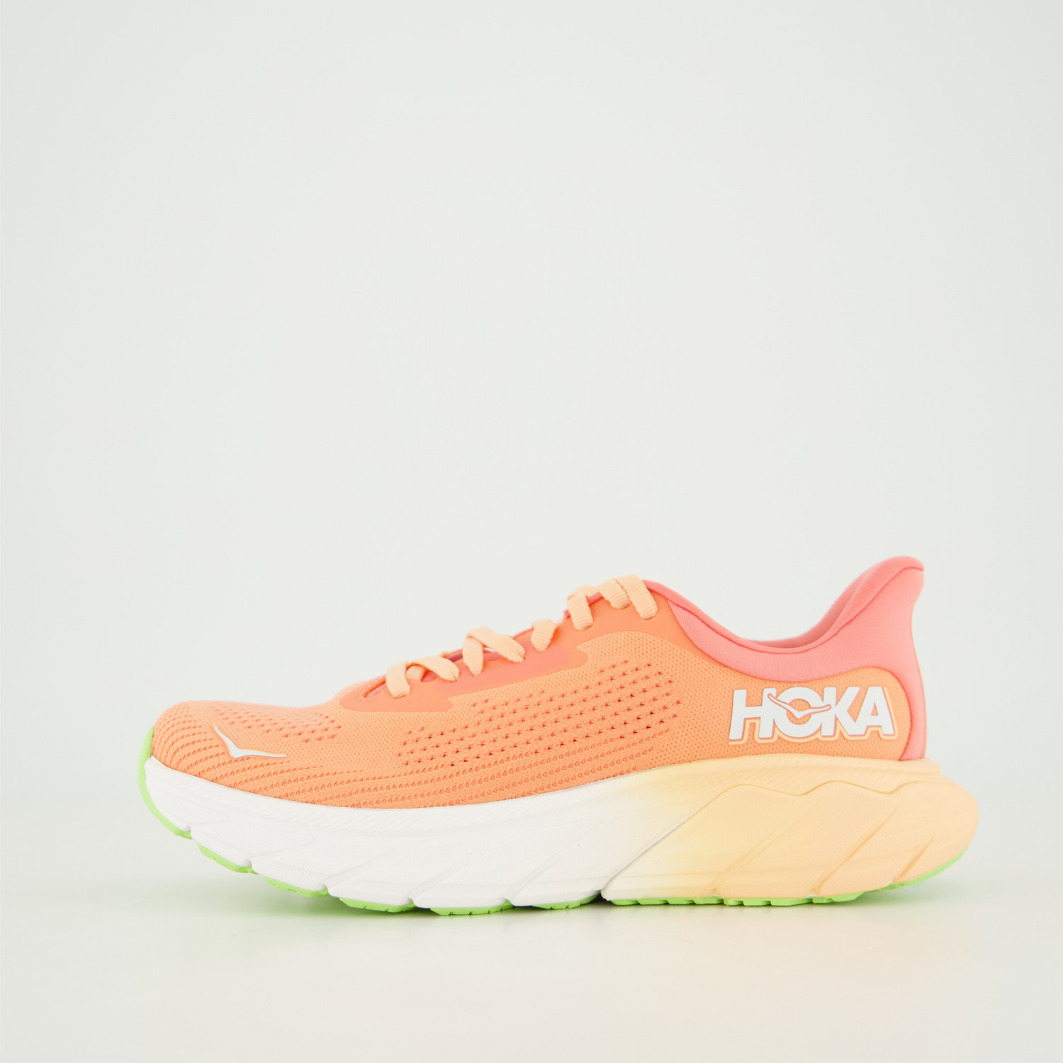 HOKA WOMEN'S ARAHI 7