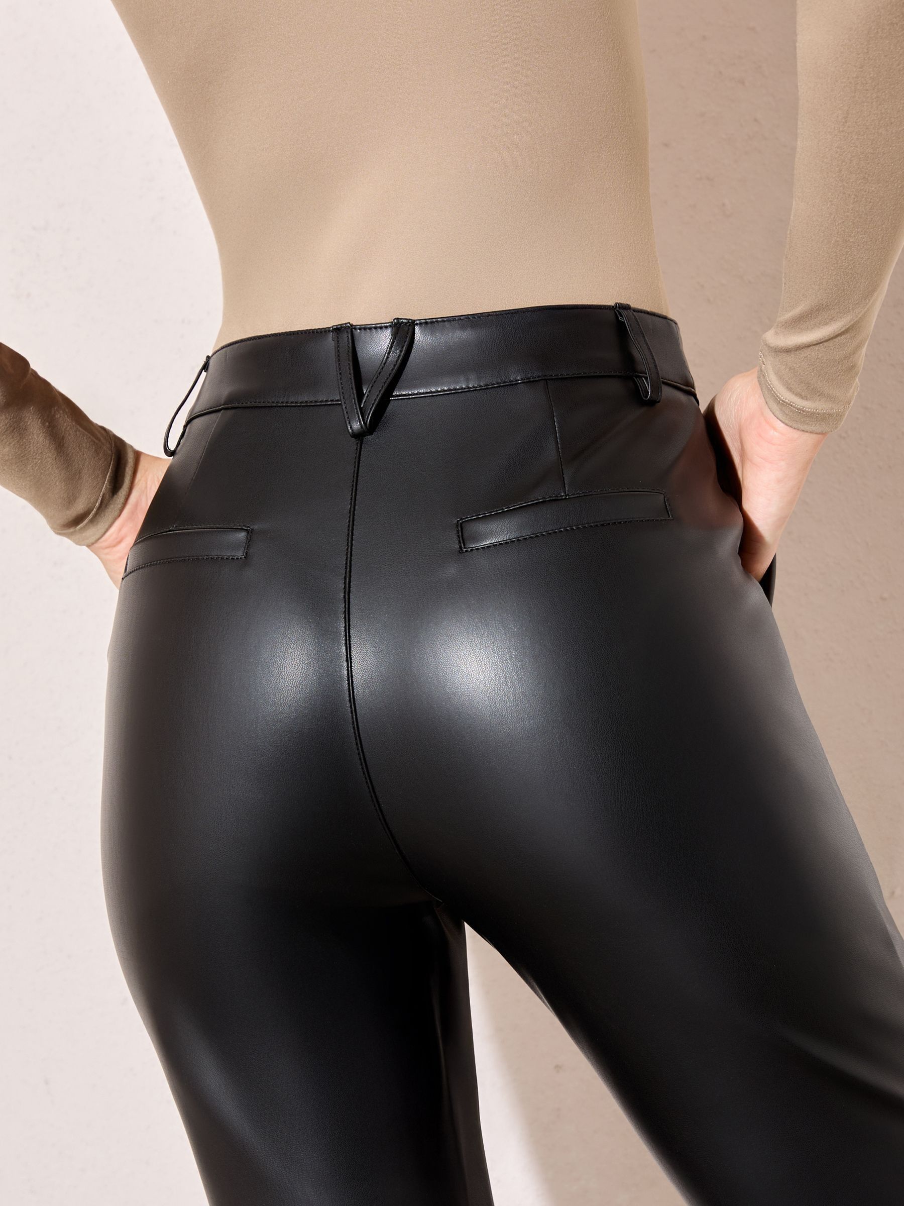 Zwart - Friends Like These Faux Leather Straigh Leg Trousers