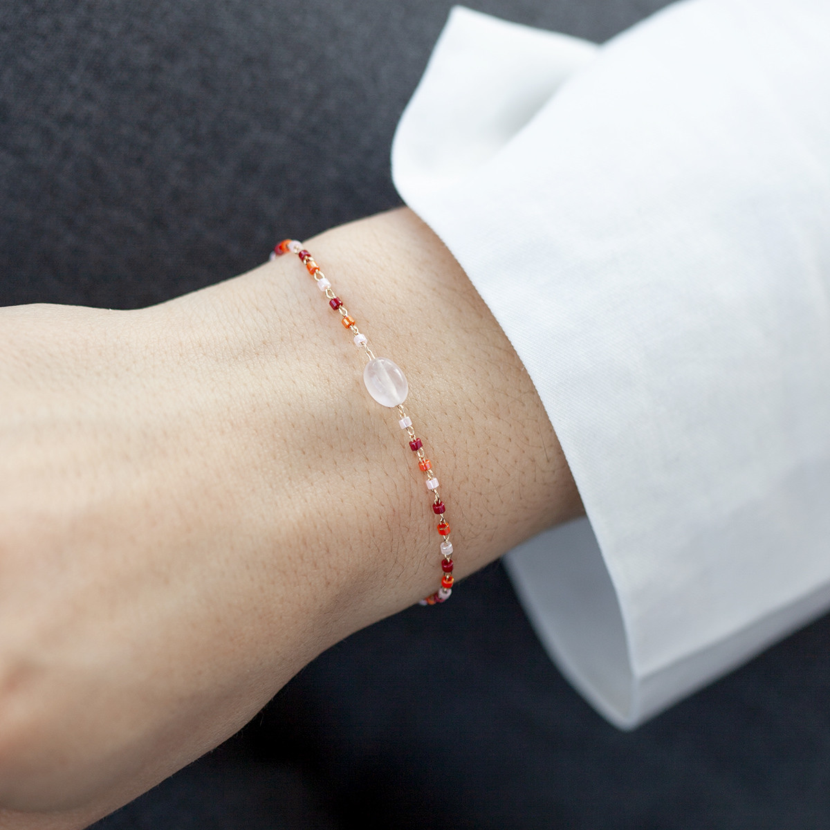 Bracelet plaqué or jaune quartz rose perles rocaille 18 cm