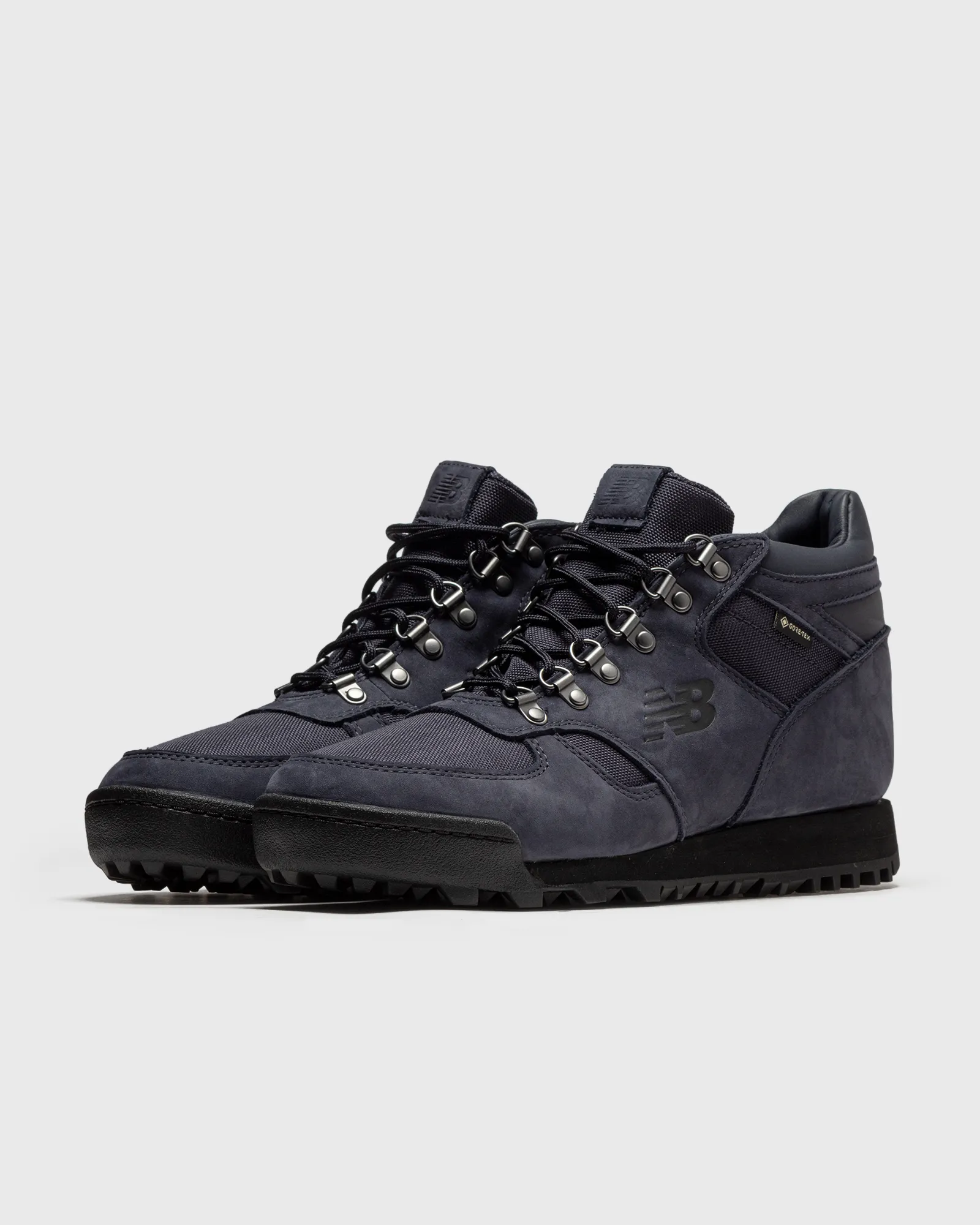 New Balance Rainier GTX
