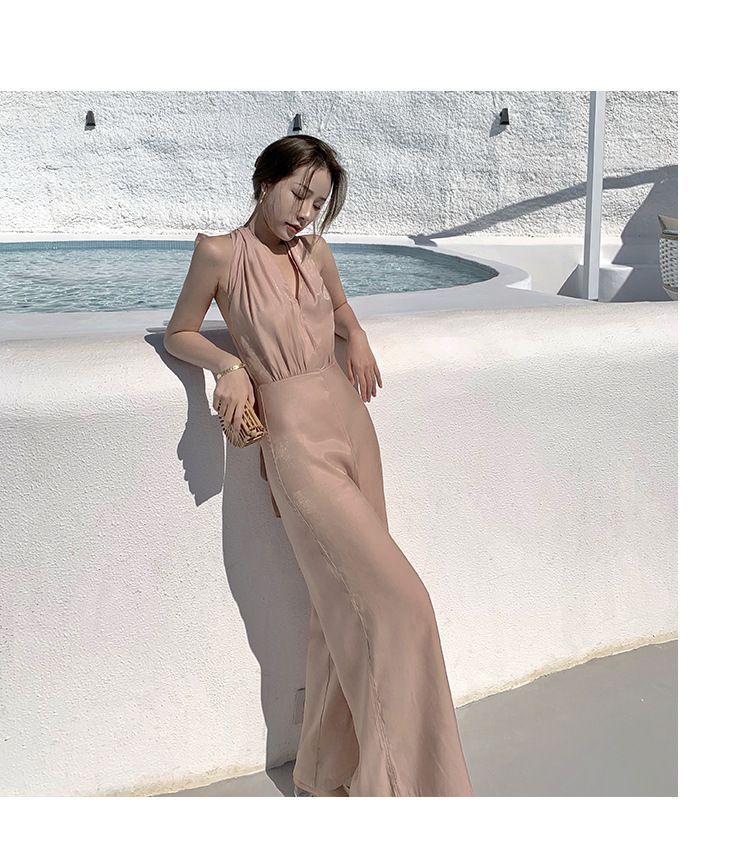 Morning Glory - Halter-hals jumpsuit met strik op de rug