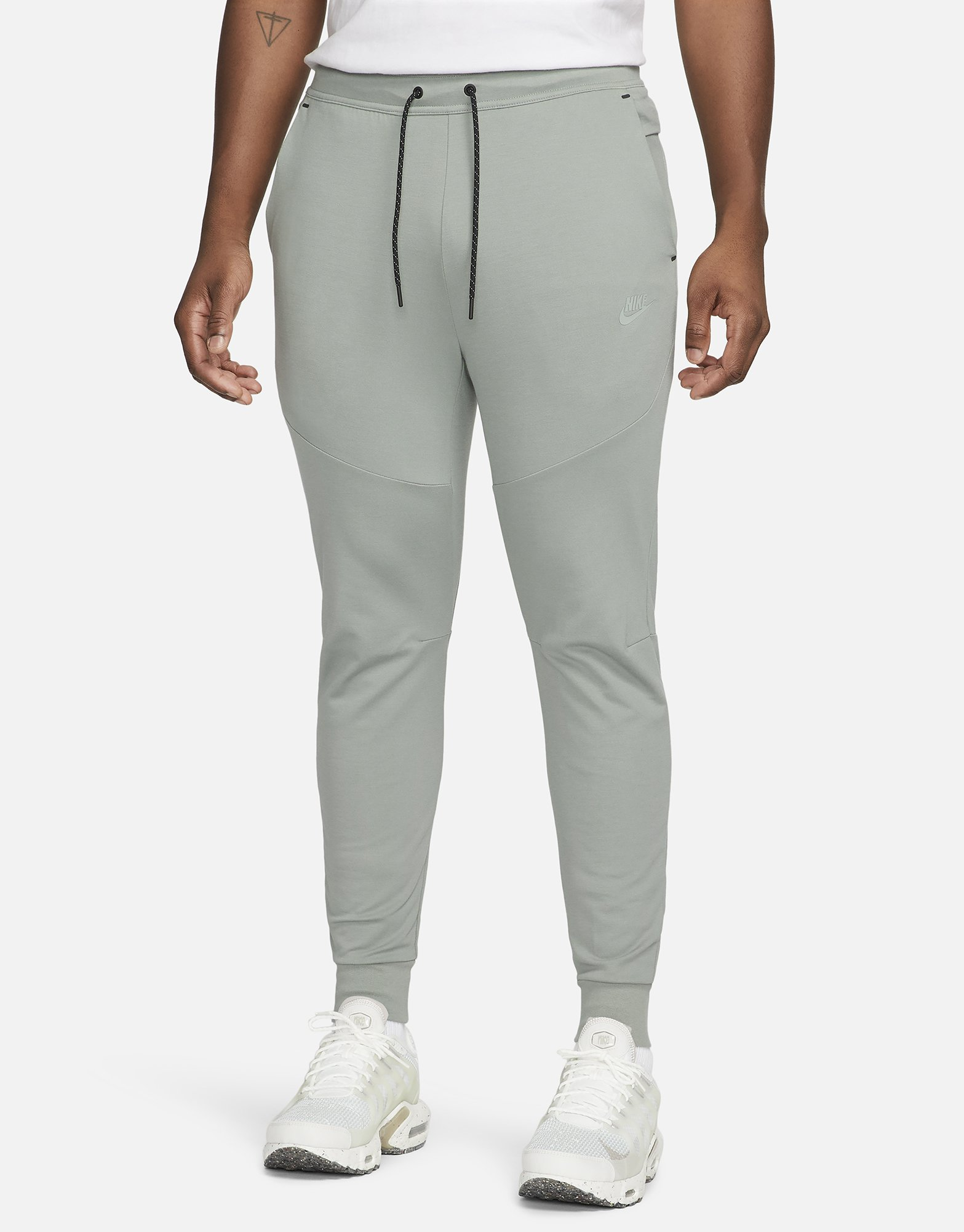 Nike NIKE TECH FLEECE