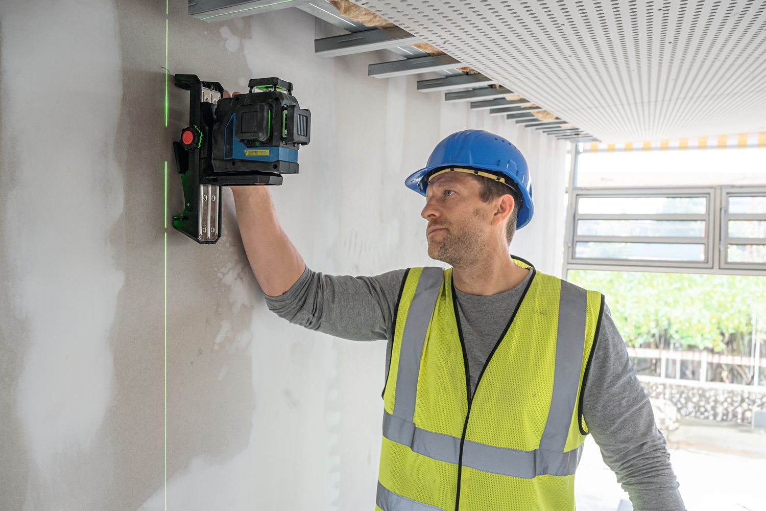 Bosch Professional GLL 12V-100-33 CG Kruislijnlaser groen 3x360° 12V 2.0Ah in L-Boxx - 0601065401