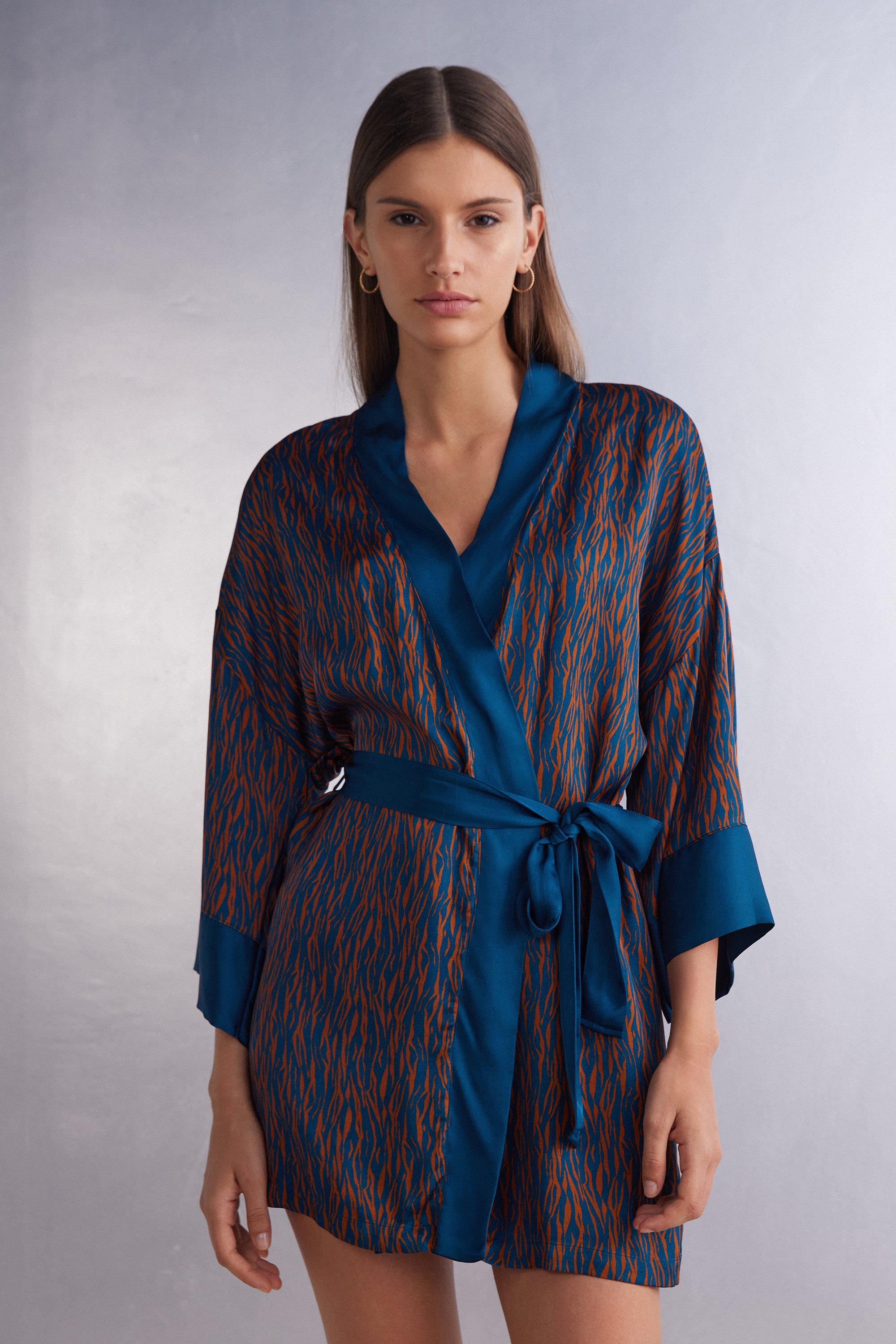 Quimono Go Animalier em Viscose Cetim
