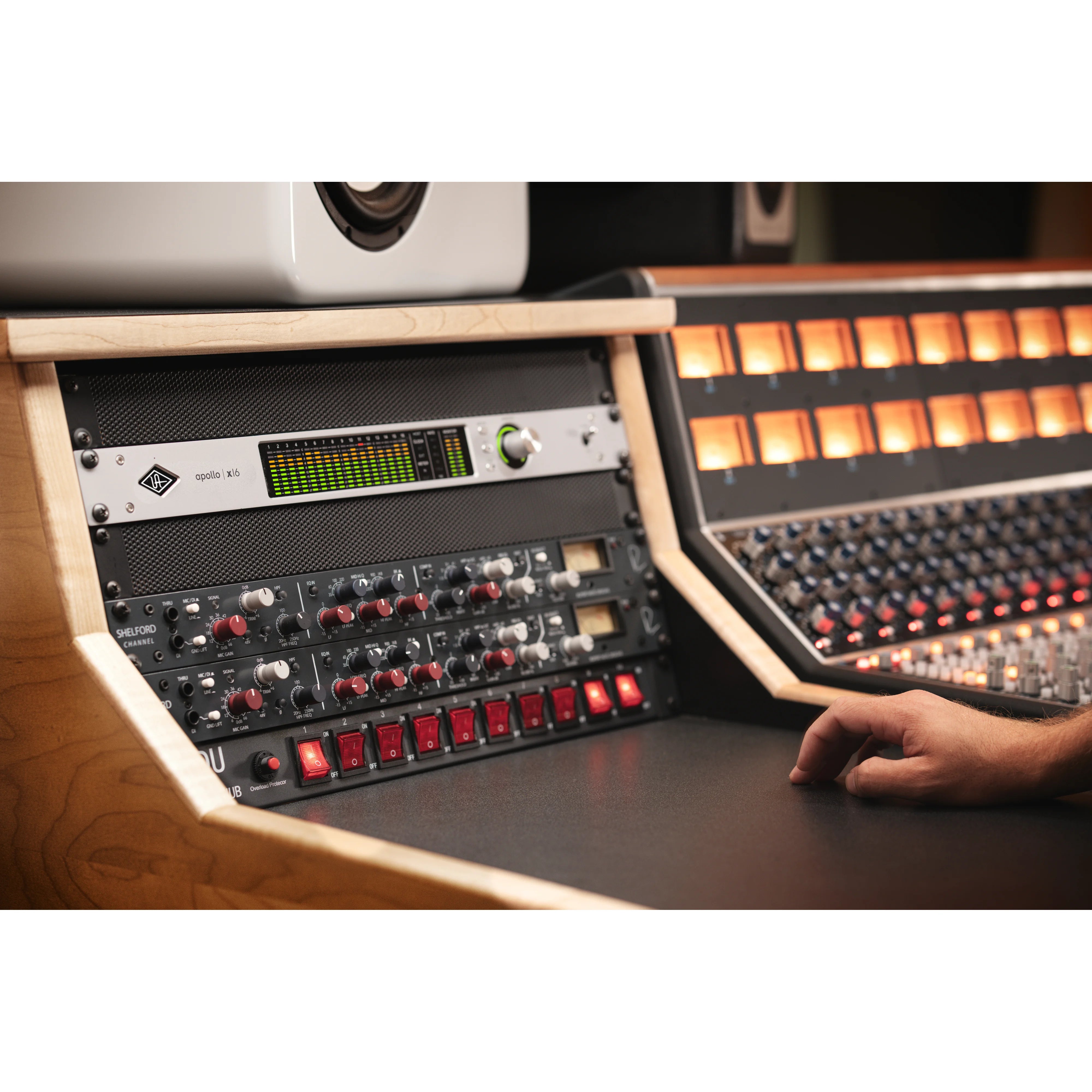 Universal Audio Apollo x16 Gen 2 Ultimate Edition
