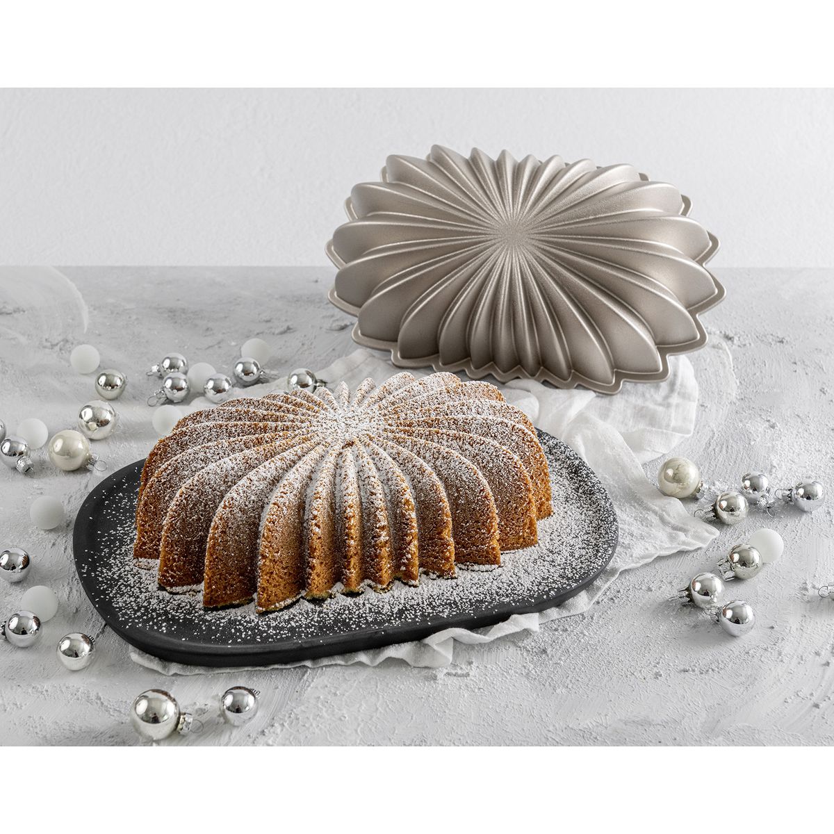 Moule à gâteaux ovale Back-Kunst Dr. Oetker