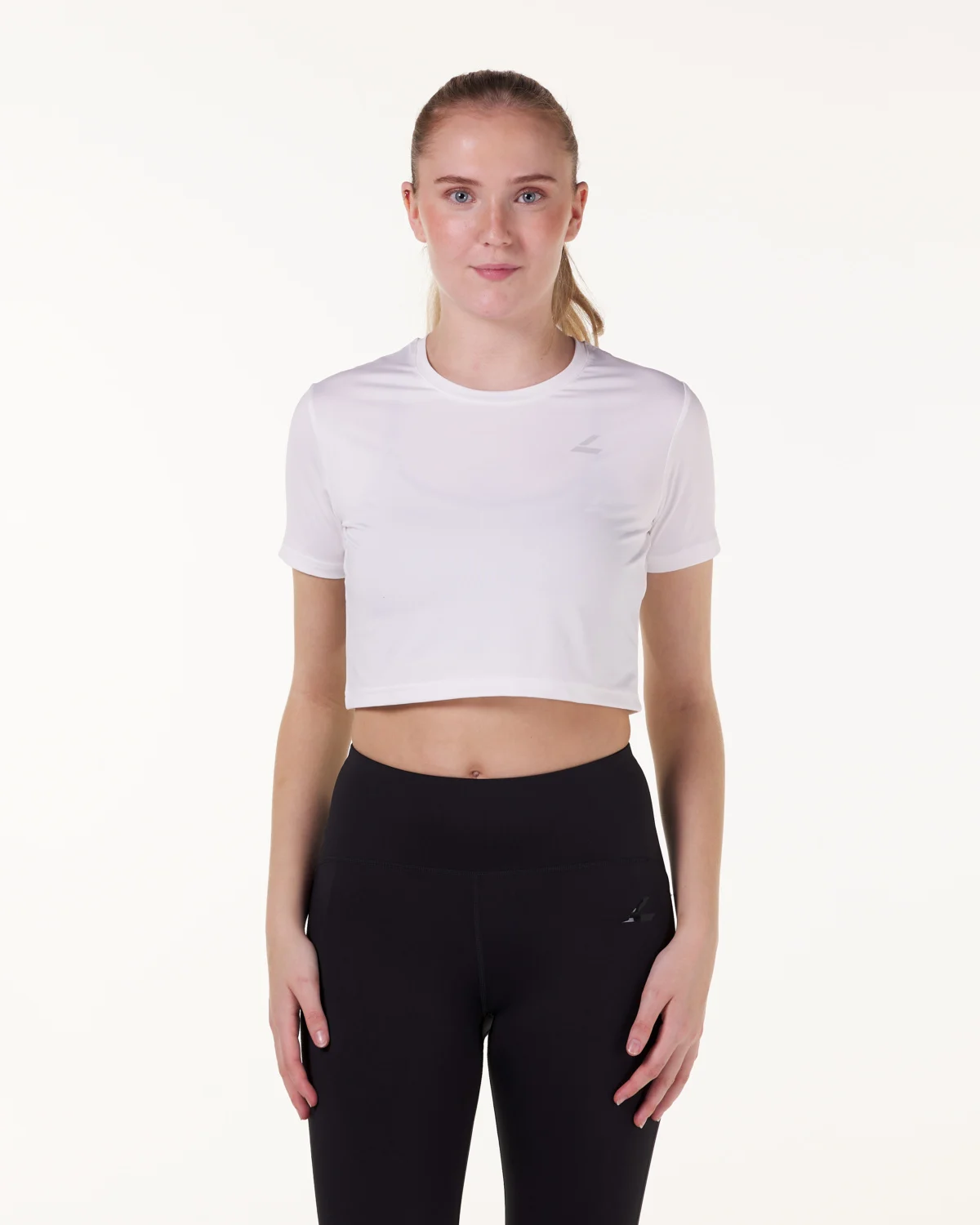 LEVITY Essential Crop T-shirt White 22