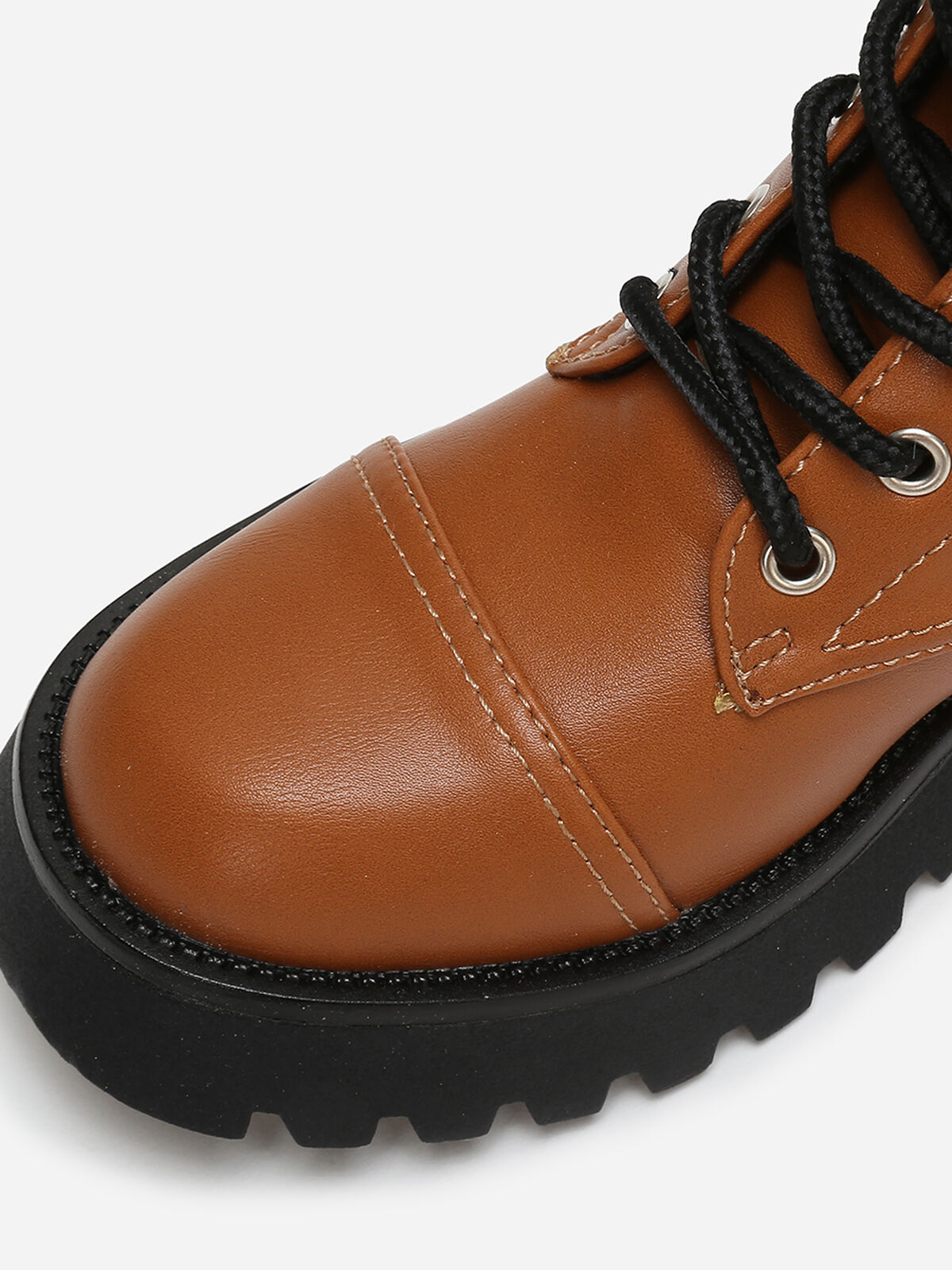 Bottines rangers crantées en simili- Camel