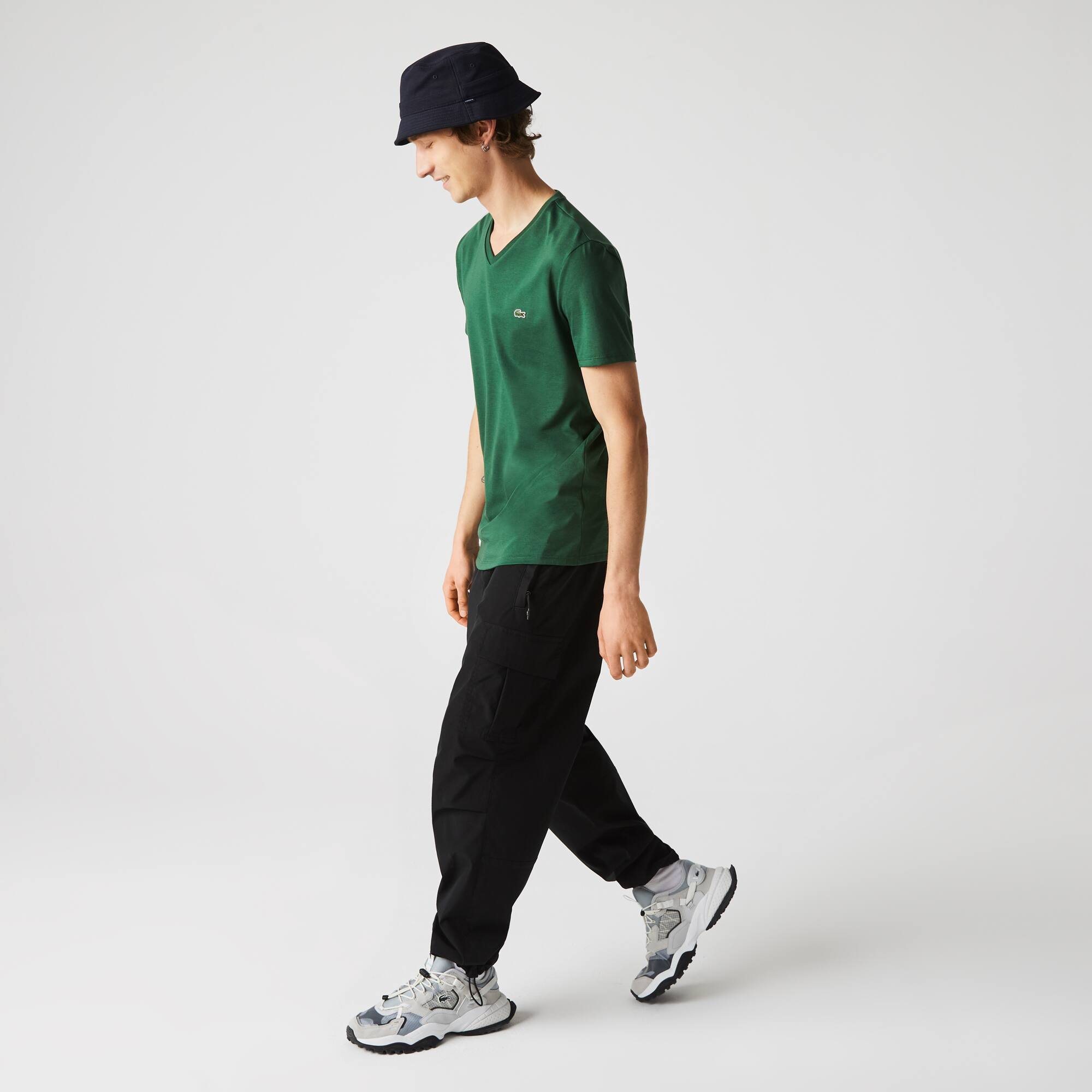 Herren-Shirt aus Pima-Baumwolljersey mit V-Ausschnitt T-Shirts - Grün - Lacoste - Herren