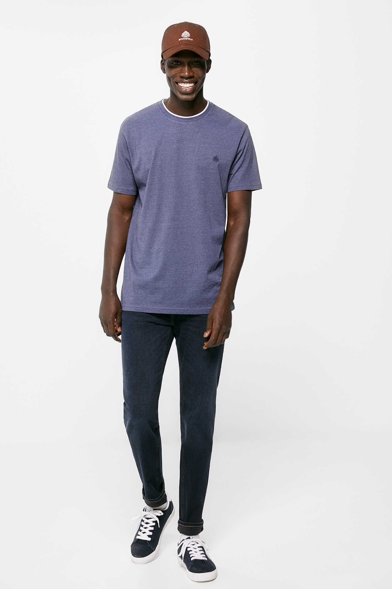 Calça jeans slim fit, lavagem azul-clara escura