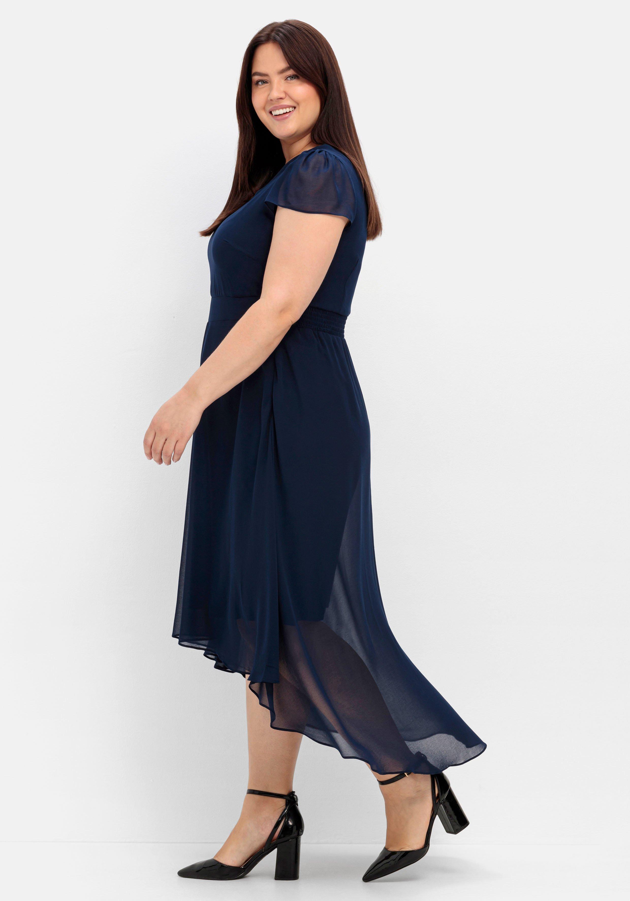 Abendkleid mit Flügelärmeln