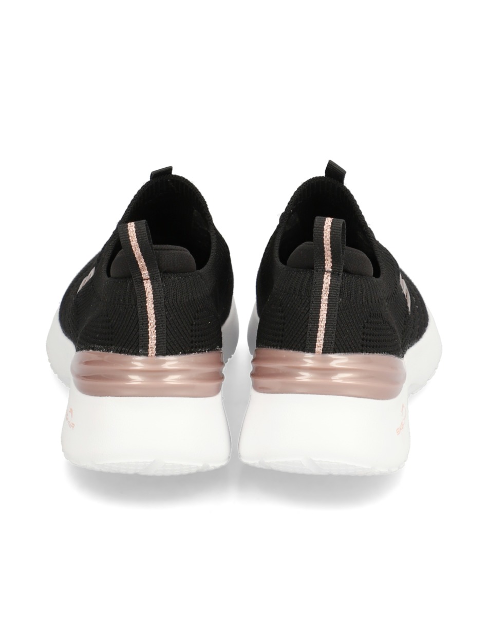 SKECH-AIR DYNAMIGHT