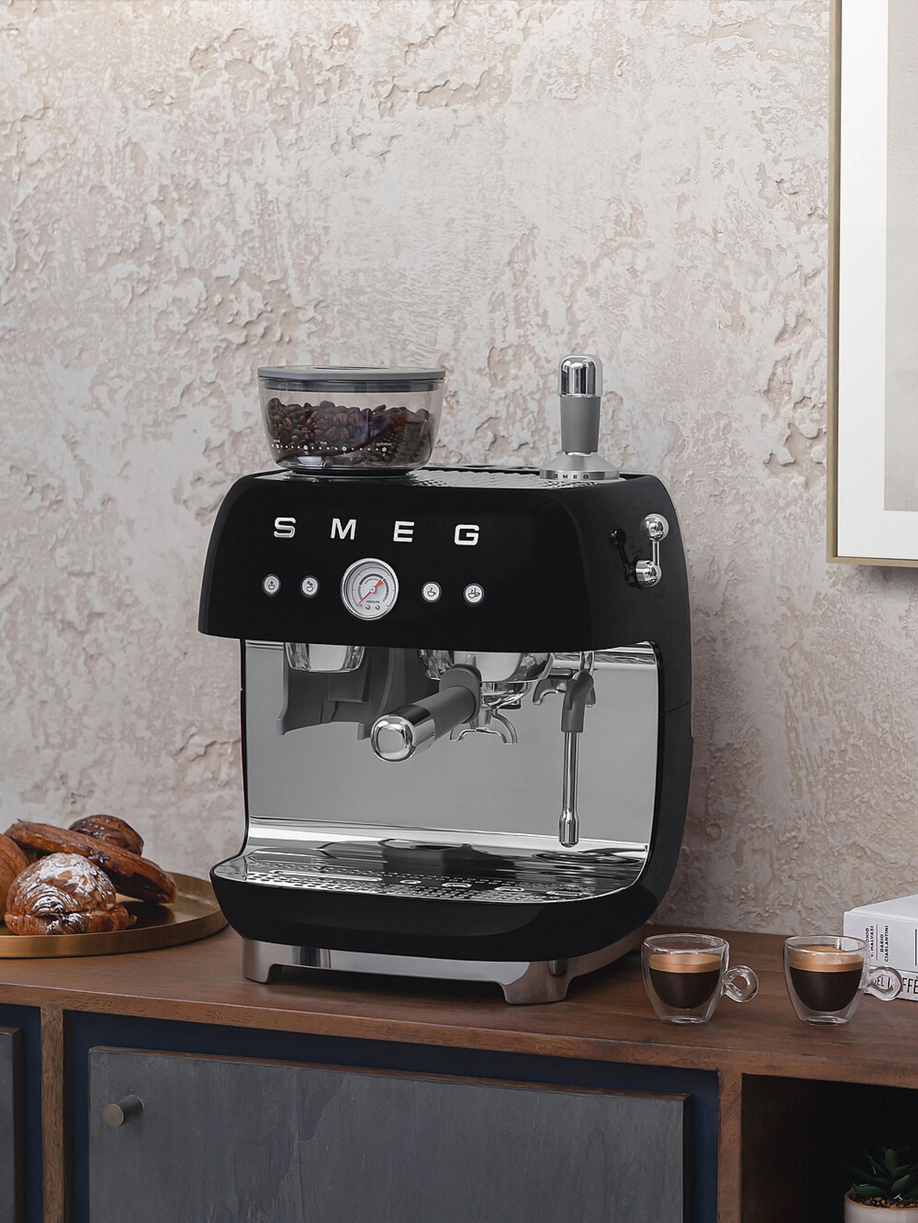 Koffiezetapparaat 50's Style met filterhouder