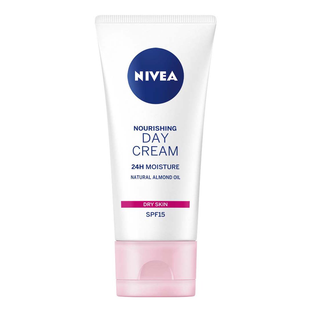 Daily Essentials Nourishing Day Cream Dry Skin
