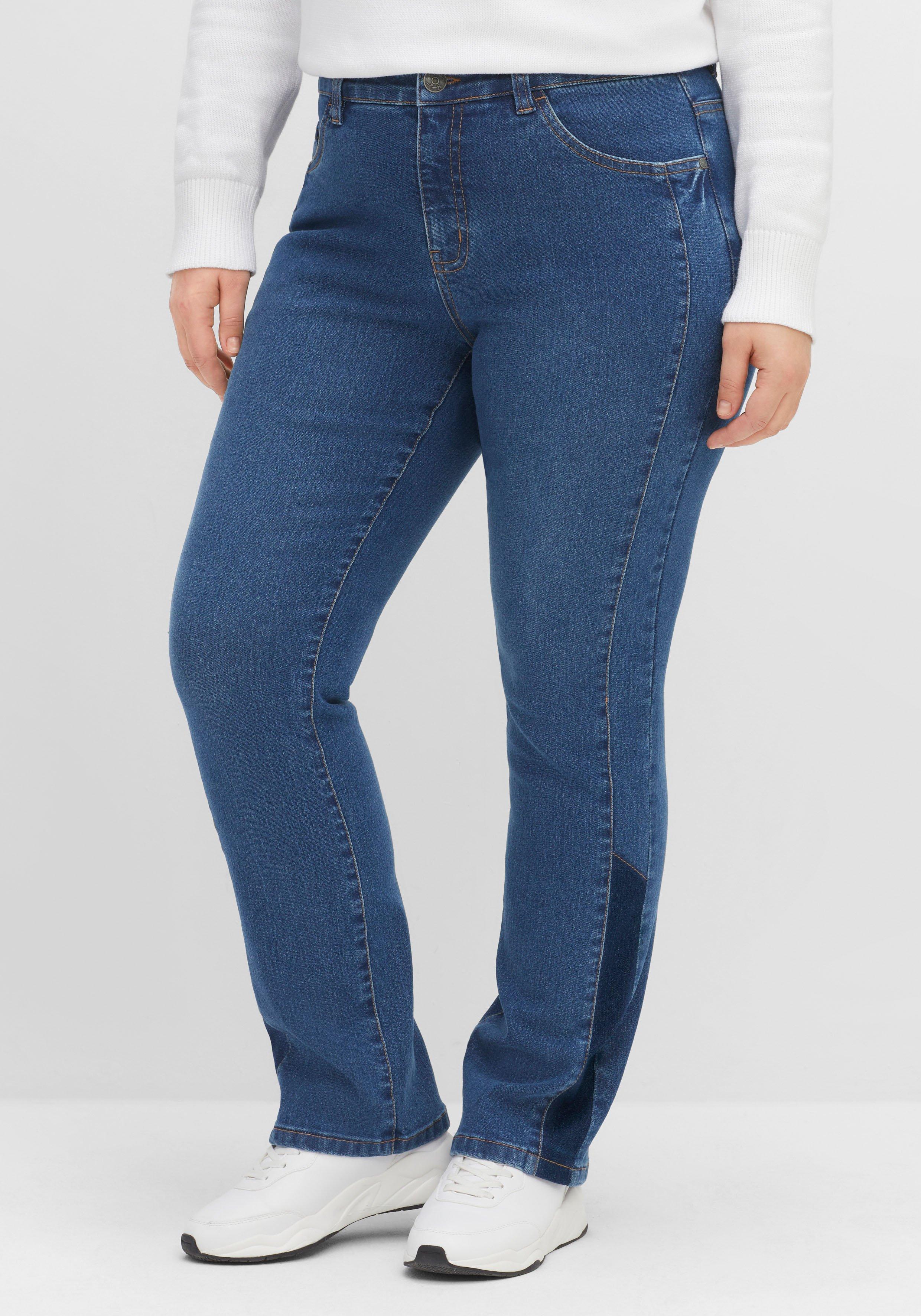 Gerade Jeans mit Kontrastdetails an Bein und Taschen