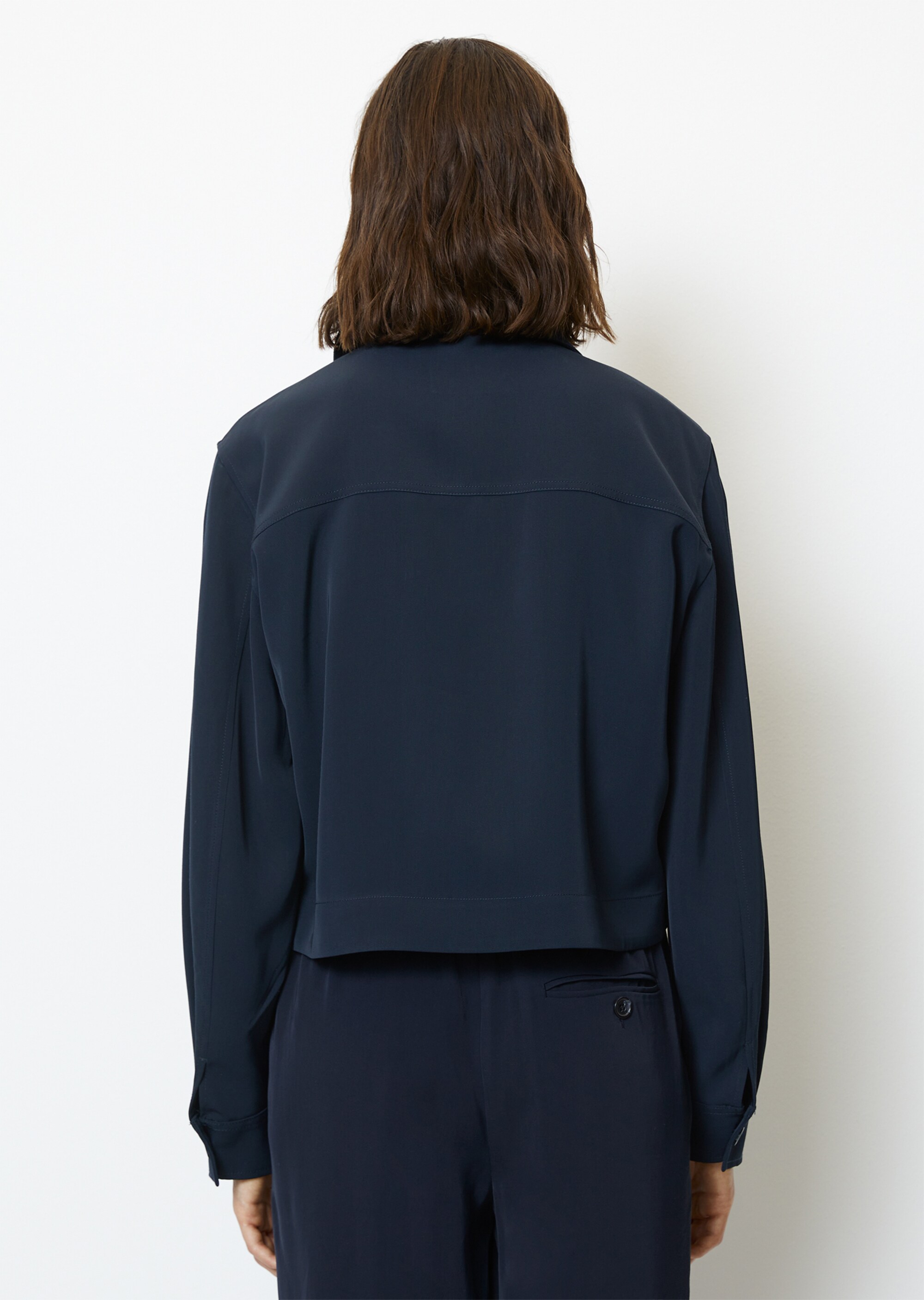 Zipper-Jacke relaxed croppedaus fließendem Viskose-Mix-Twill