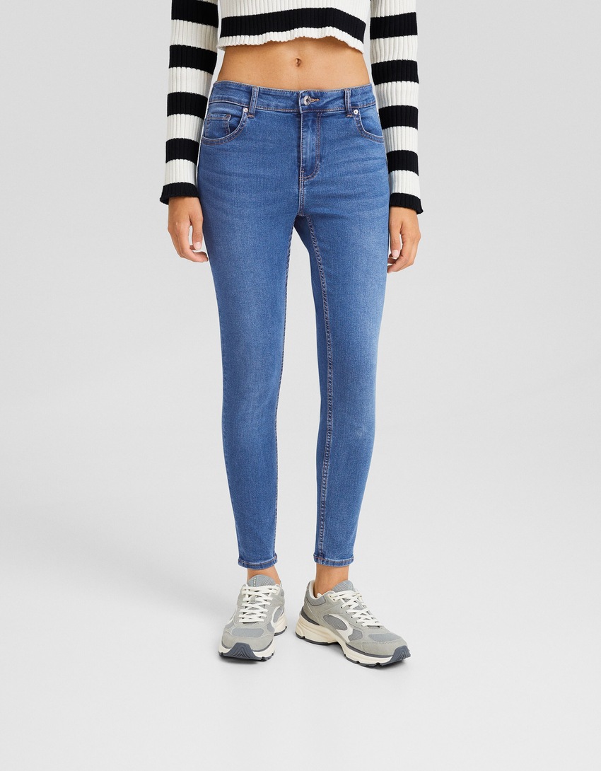 calça jeans skinny push-up