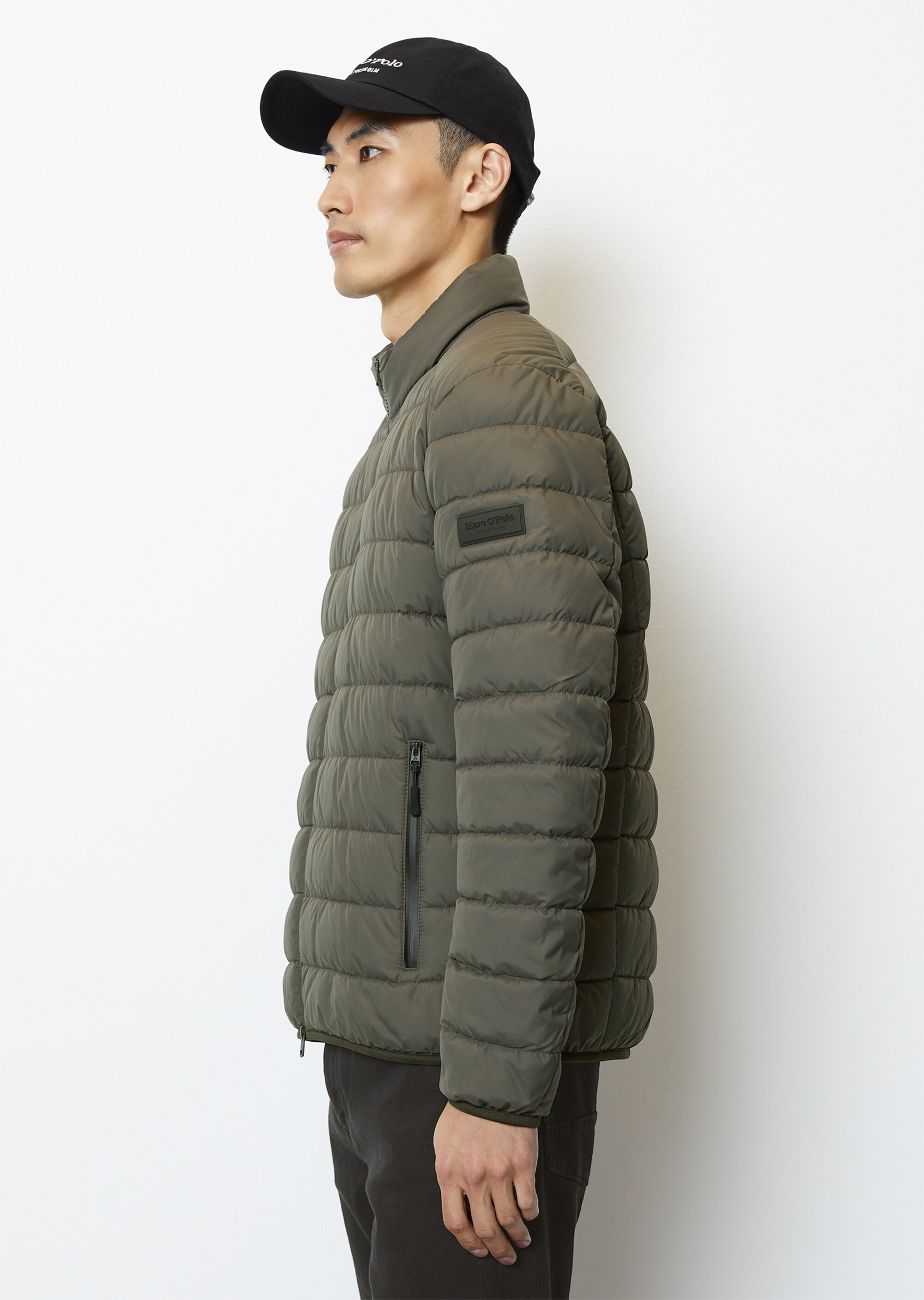 Steppjacke regular aus recyceltem, wasserabweisendem Material