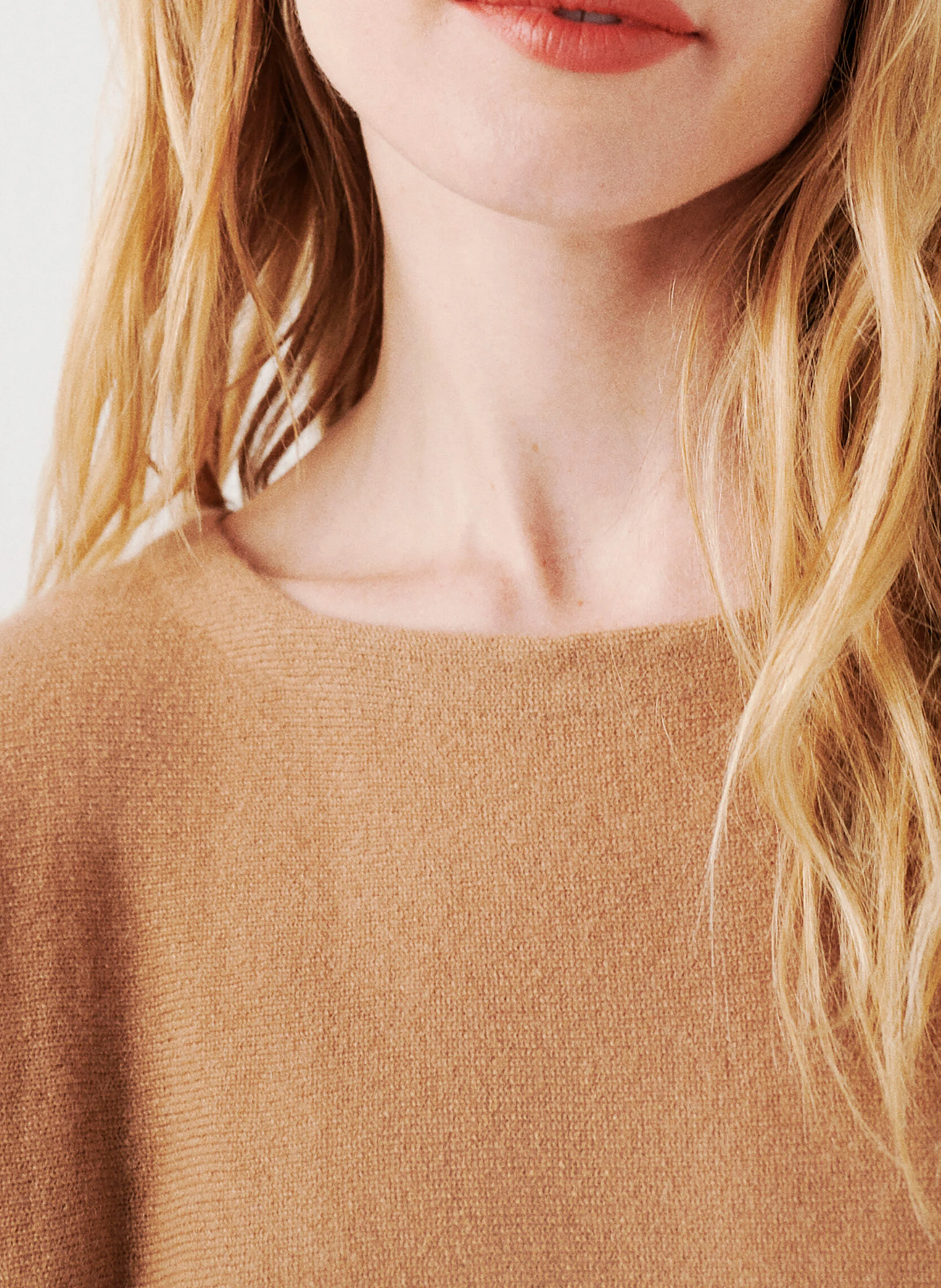 MAMELIA - Pull col rond ample en cachemire | Marron