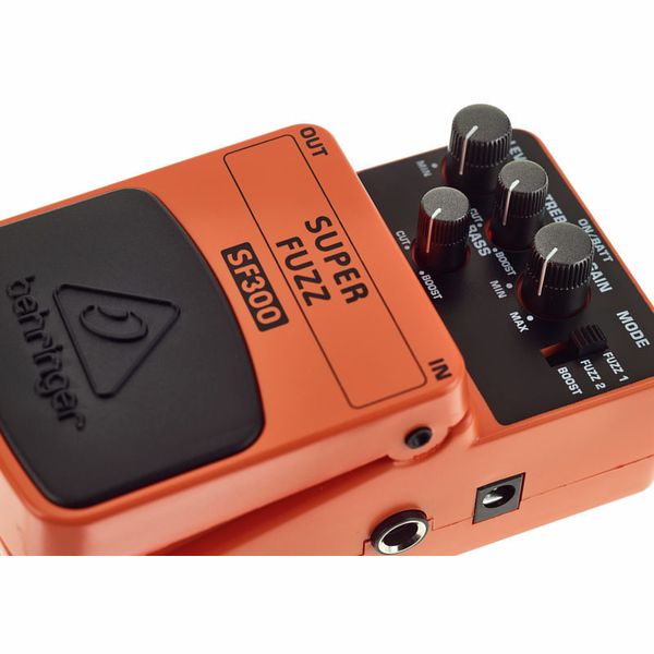 Behringer SF300