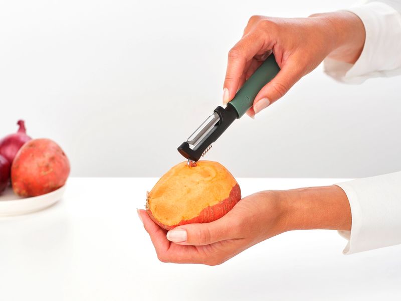 Brabantia Sparschäler Tasty  Grün Drehbarer Sparschäler plus Raspel