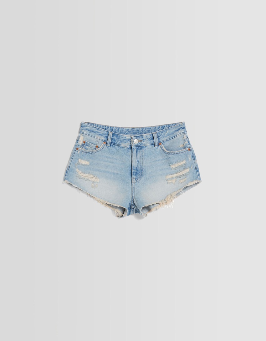 Shorts jeans vintage com rasgos