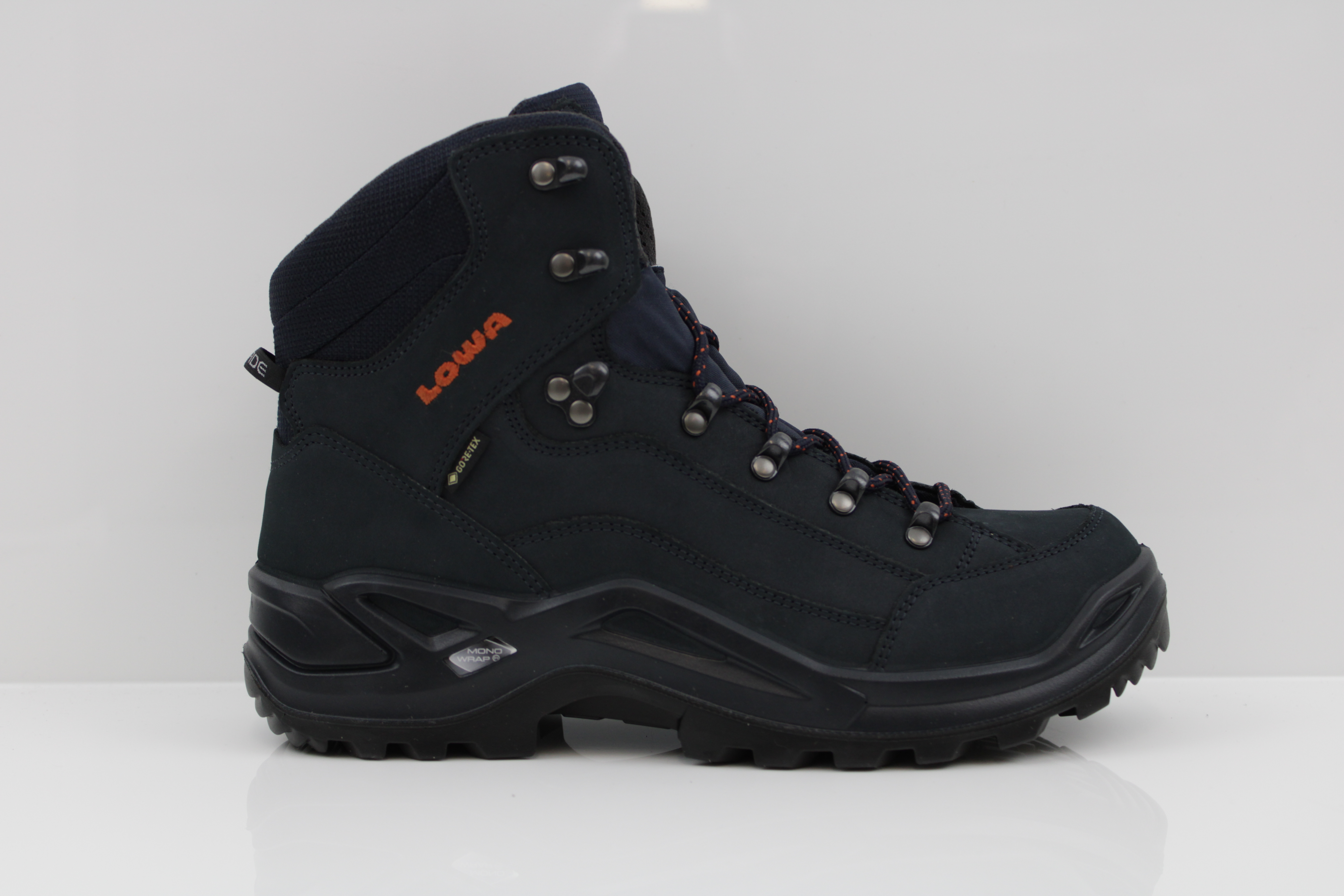 Lowa Renegade GTX Mid
