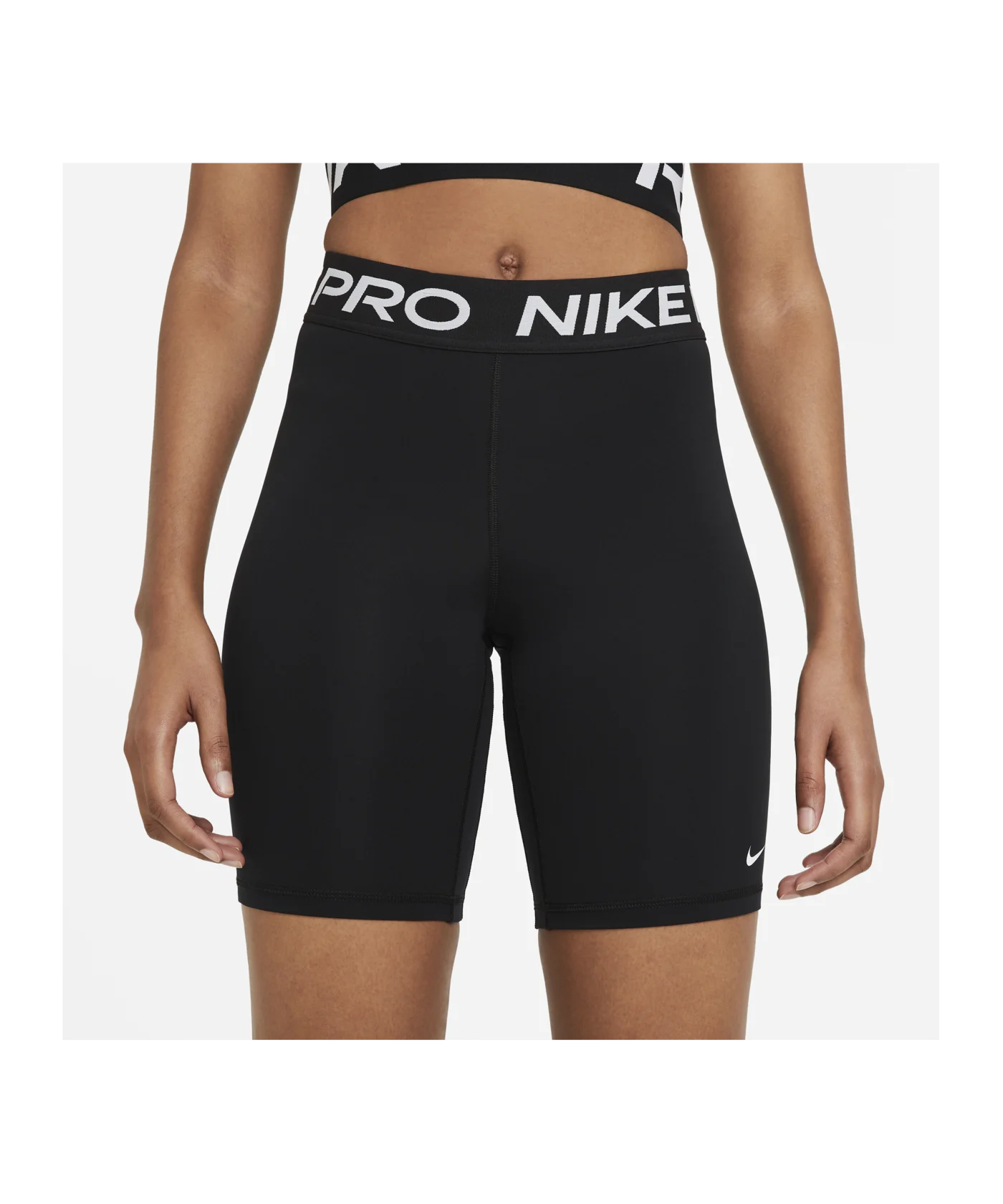Nike 365 8IN Hi Rise Short Training Damen F010