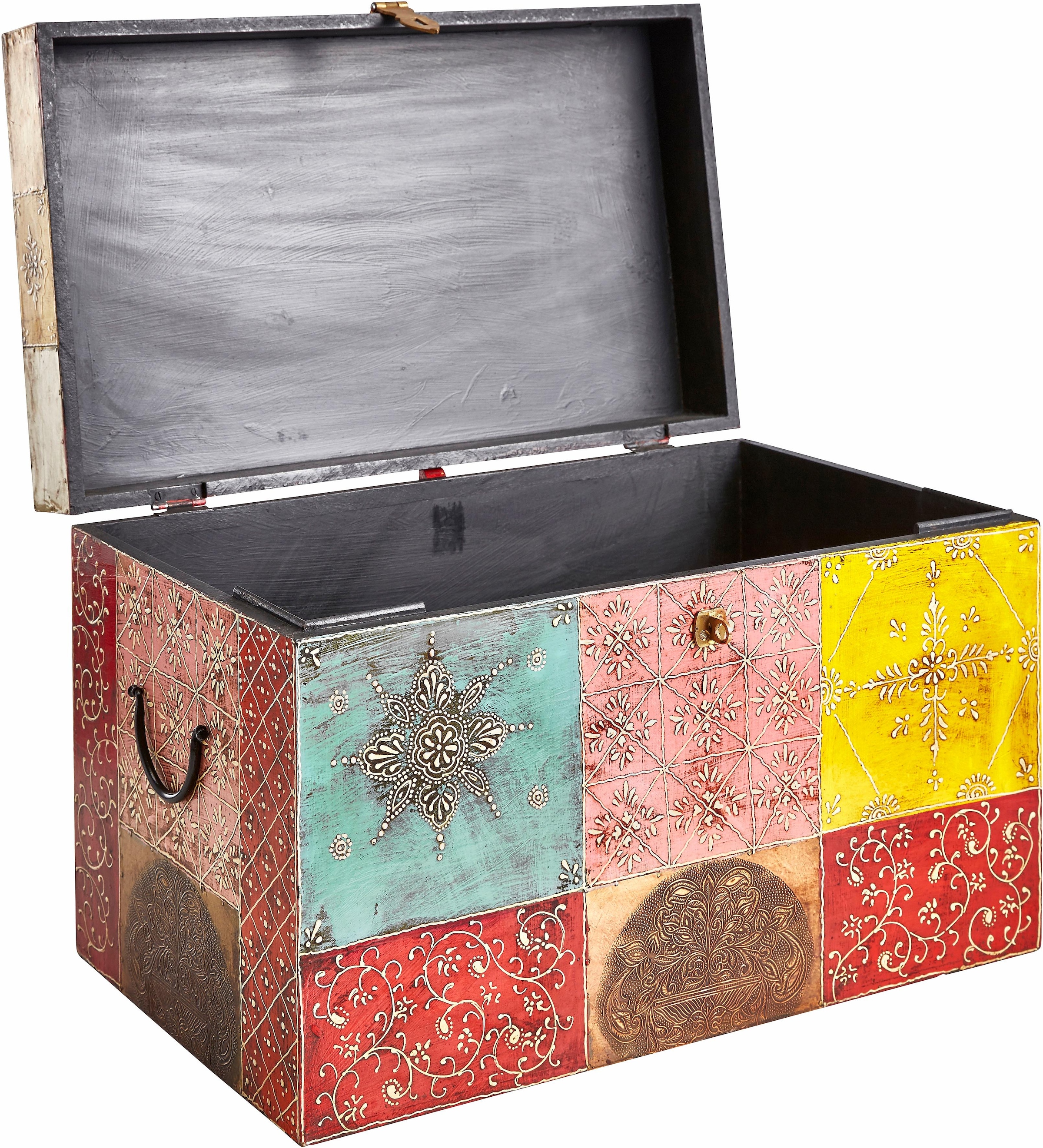Home affaire Truhe »Vivek« handbemalt, mit Metallverschluss