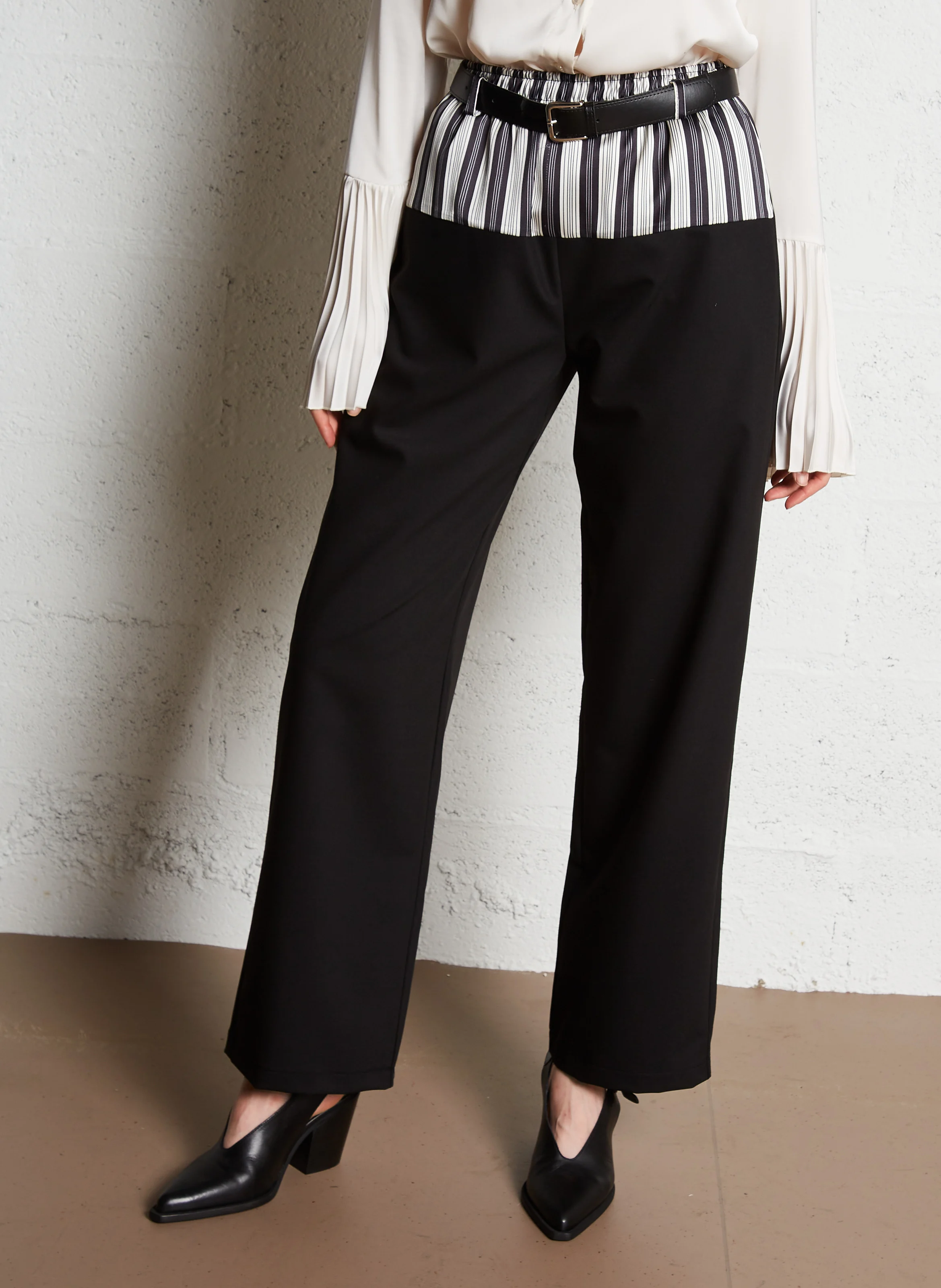 Pantalon large rayé à ceinture| Noir