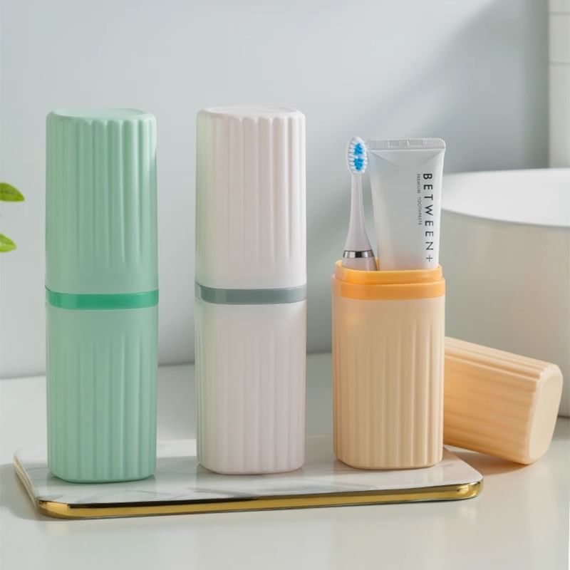 Showroom - Reis plastic tandenborsteletui / set