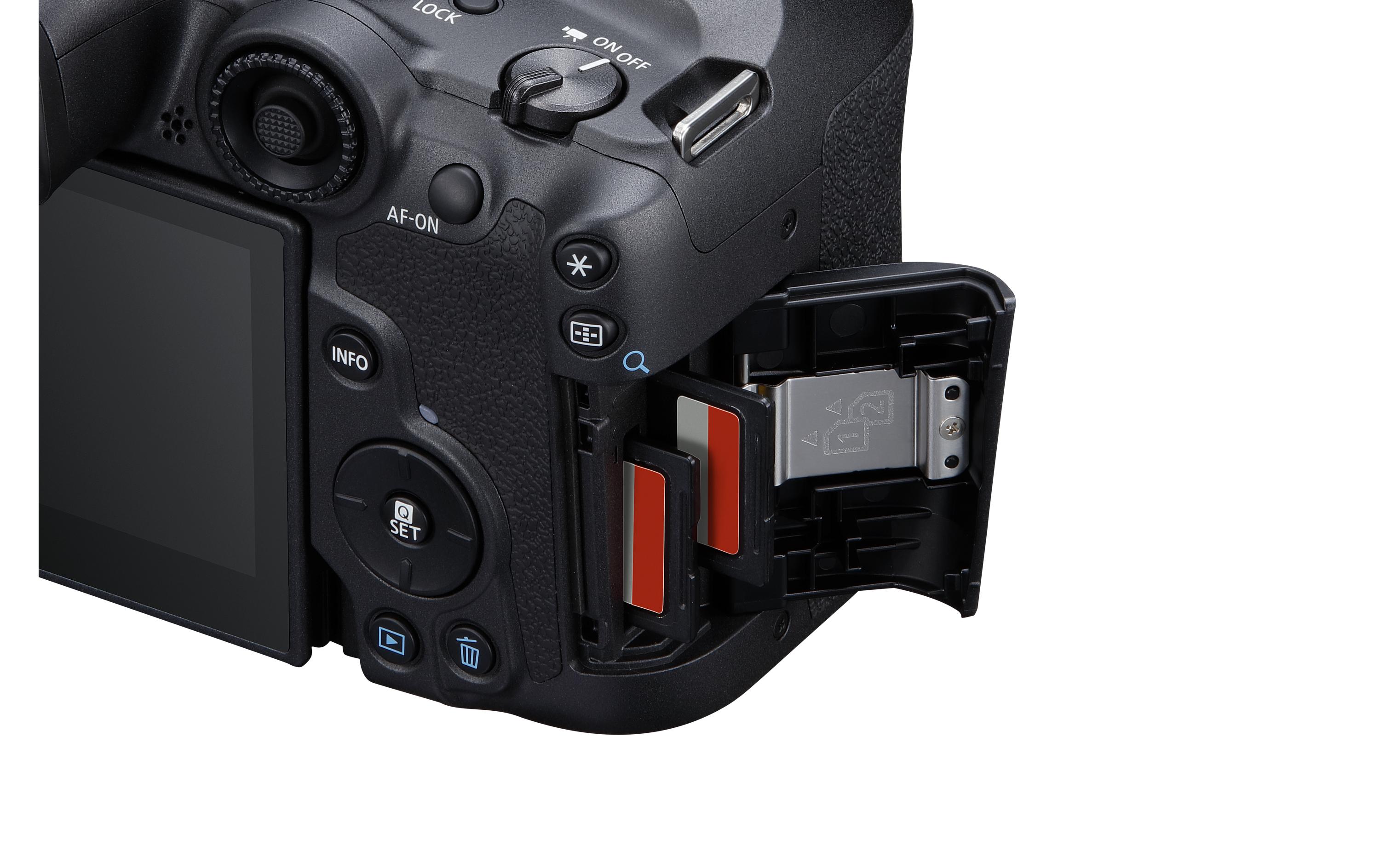 Fotokamera EOS R7 Kit inkl. RF-S 18-150 F3.5-6.3 IS STM<br>Hybrid-Systemkamera mit 128 GB SDXC-Karte und praktischer Kameratasche