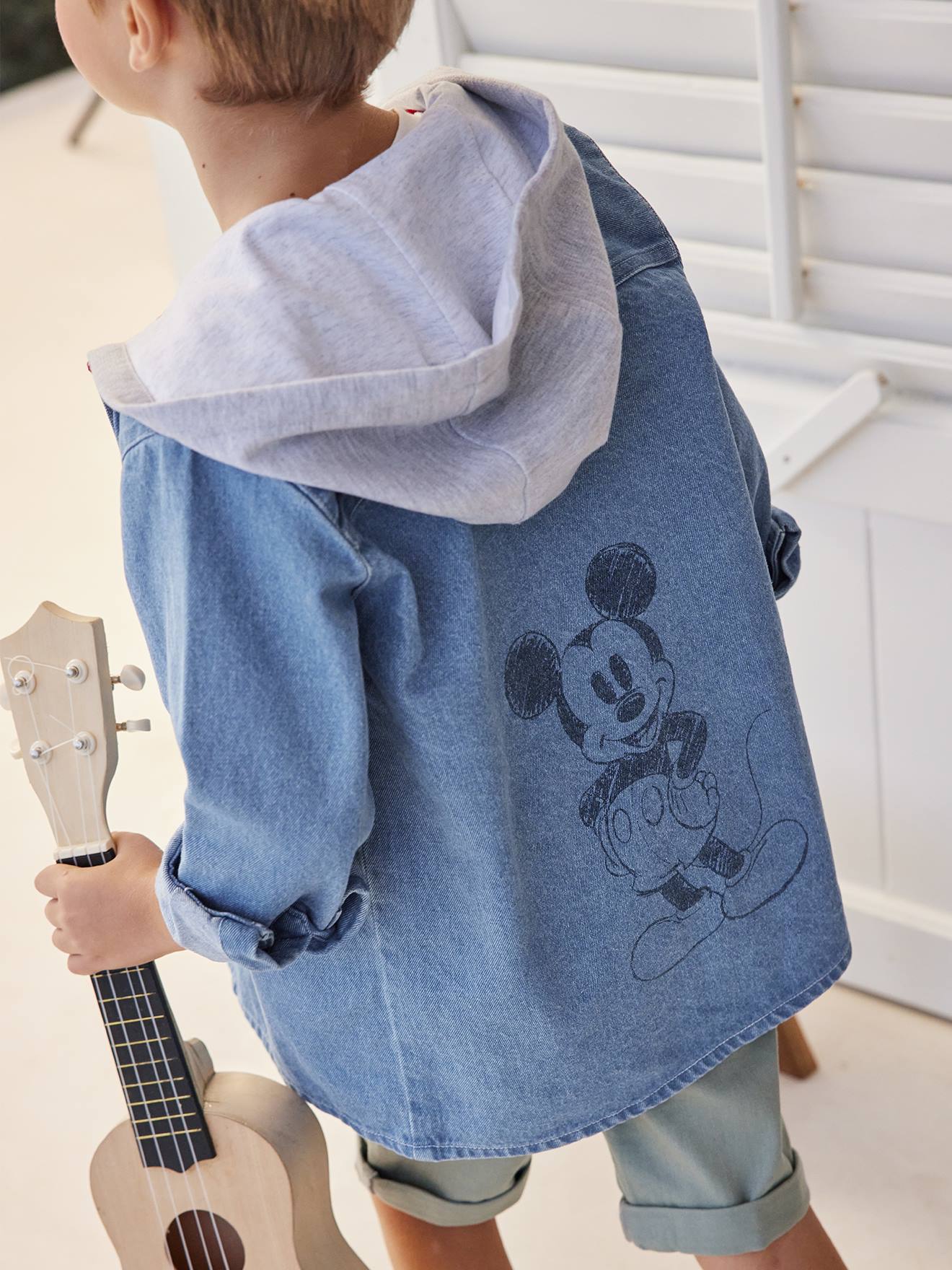 Jaqueta DS® Mickey, azul médio, lisa com estampas.
