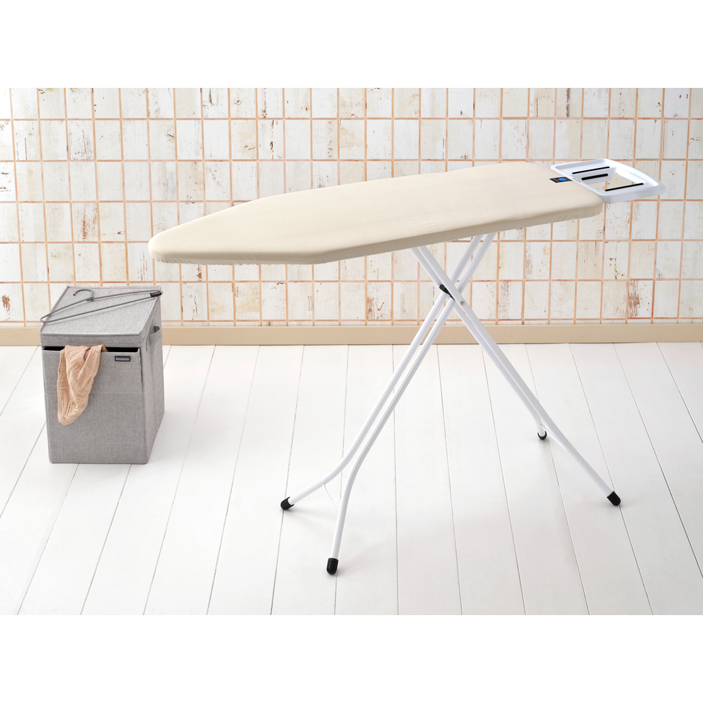Strijkplank C, 124x45 cm met solide strijkijzerhouder - Ecru