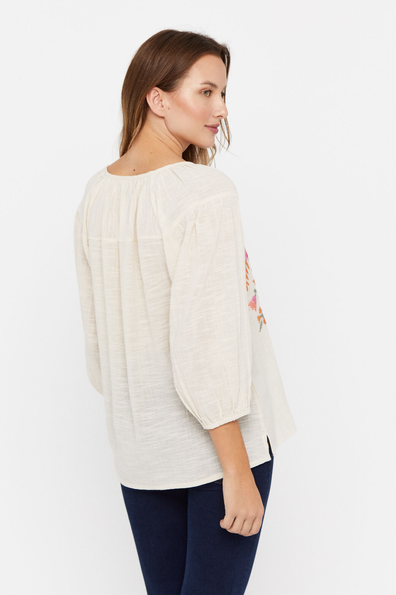 Blusa rústica bordada - Branca
