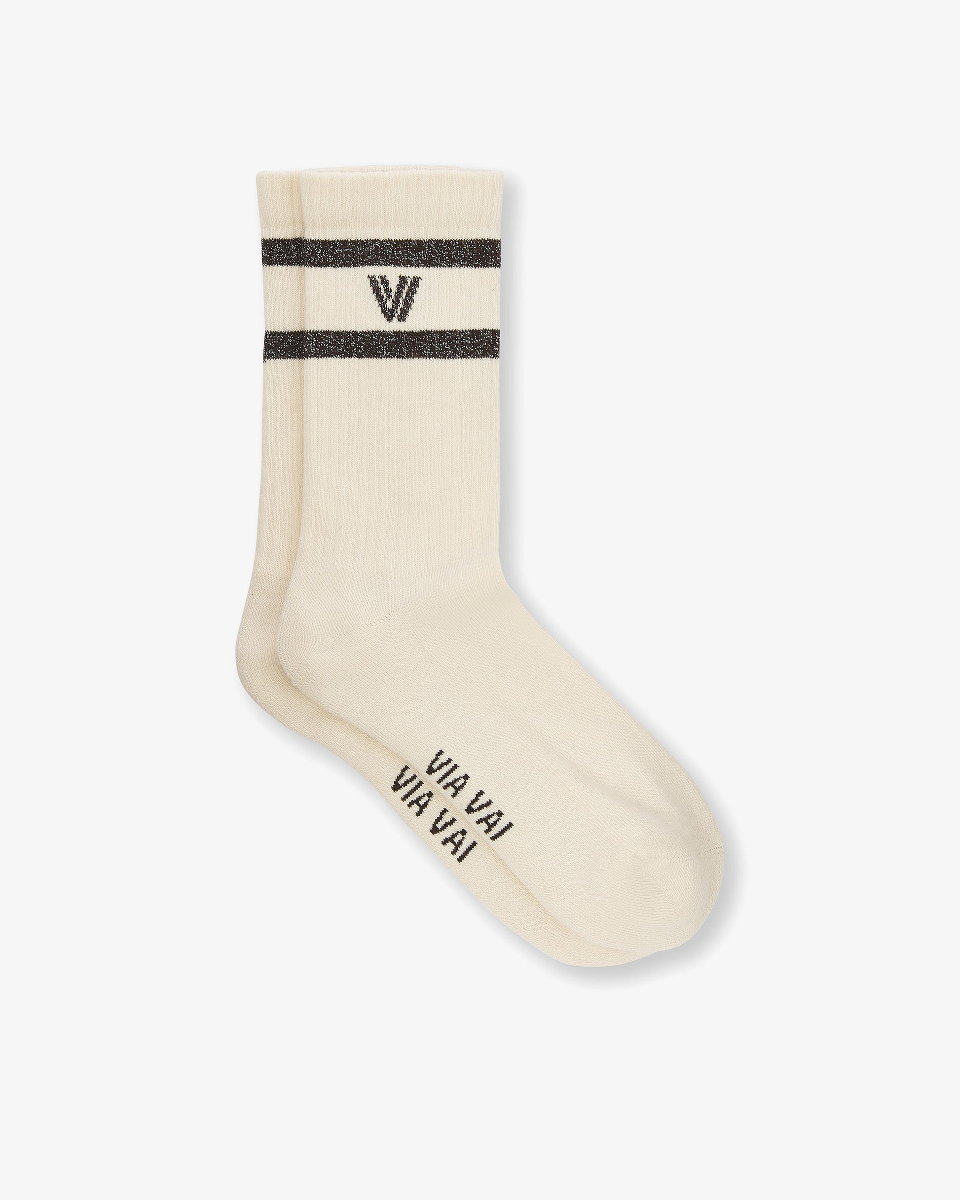 VIA VAI beige sokken Lauren Kenna