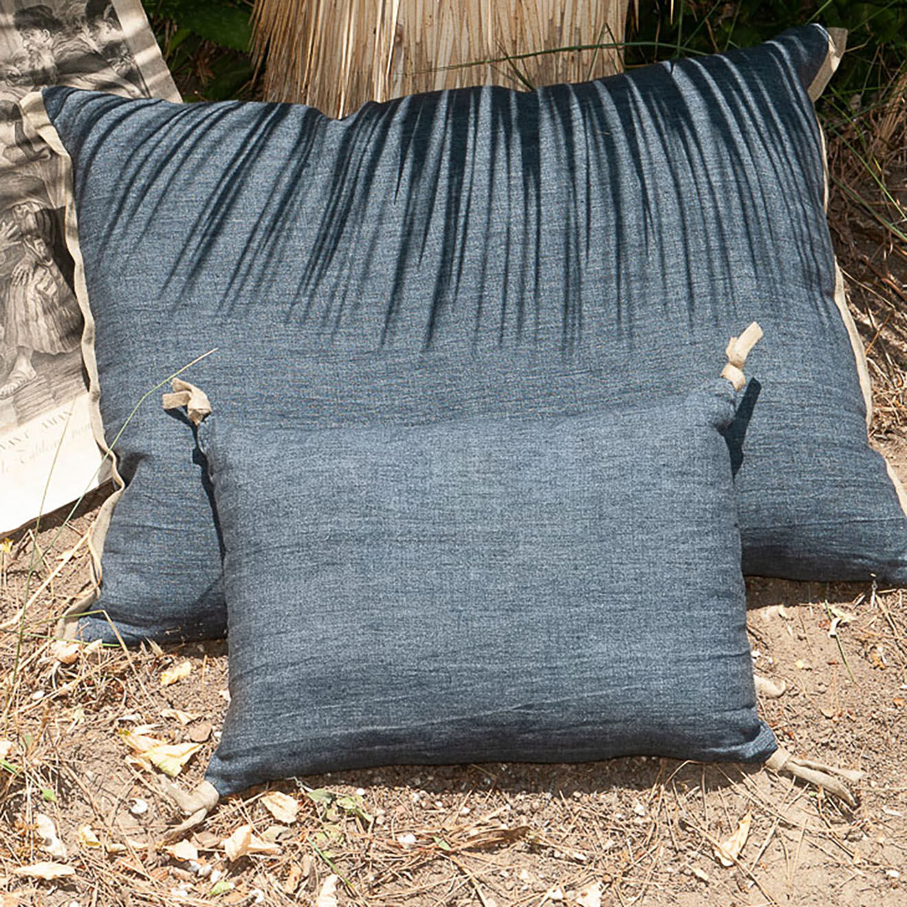 En Fil d'Indienne Housse de coussin Varanasi tweed de lin bleu - 25x35 cm