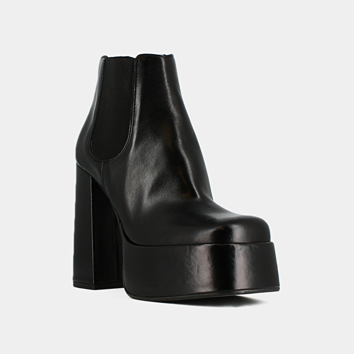 Boots à plateformes et bouts carrés  en cuir noir