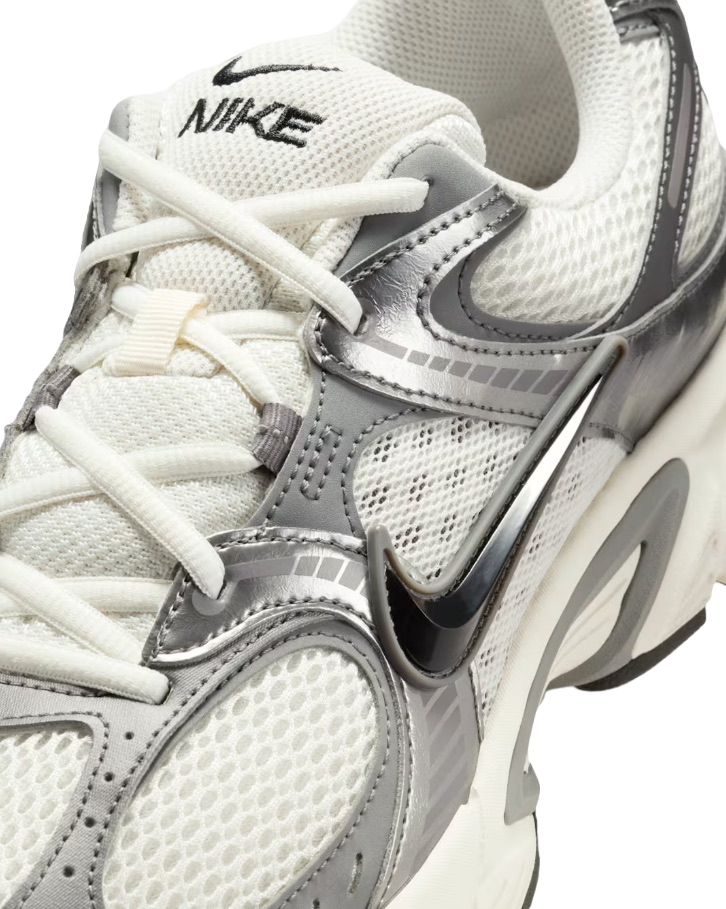 V5 RNR Sneaker