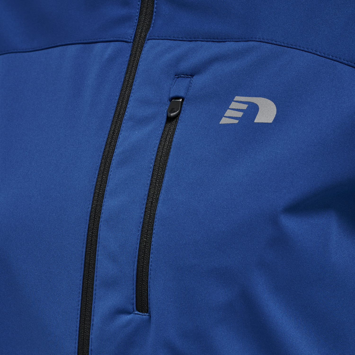 WOMEN CORE CROSS JACKET