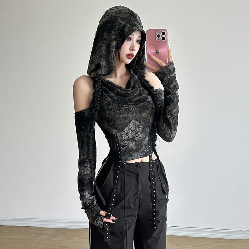 Autuna - Top met lange mouwen, cold shoulder tie dye capuchon en distressed effect