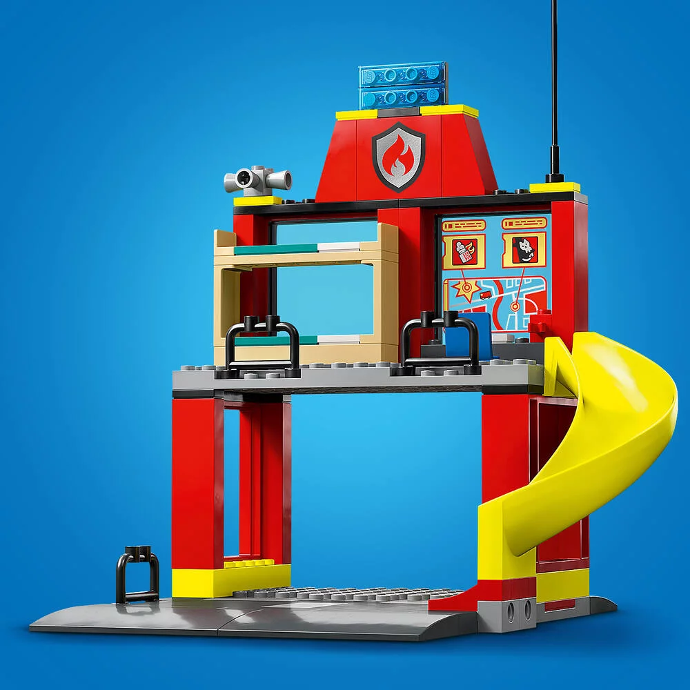 LEGO®CITY 60375 - LA CASERNE ET LE CAMION DES POMPIERS