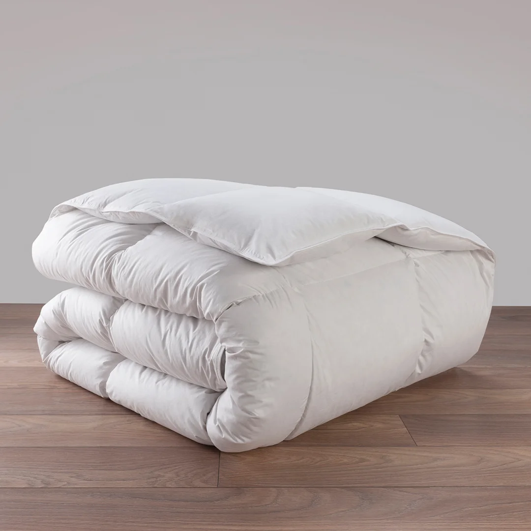 Couette naturelle CHAUDE 70% duvet de Canard Neuf