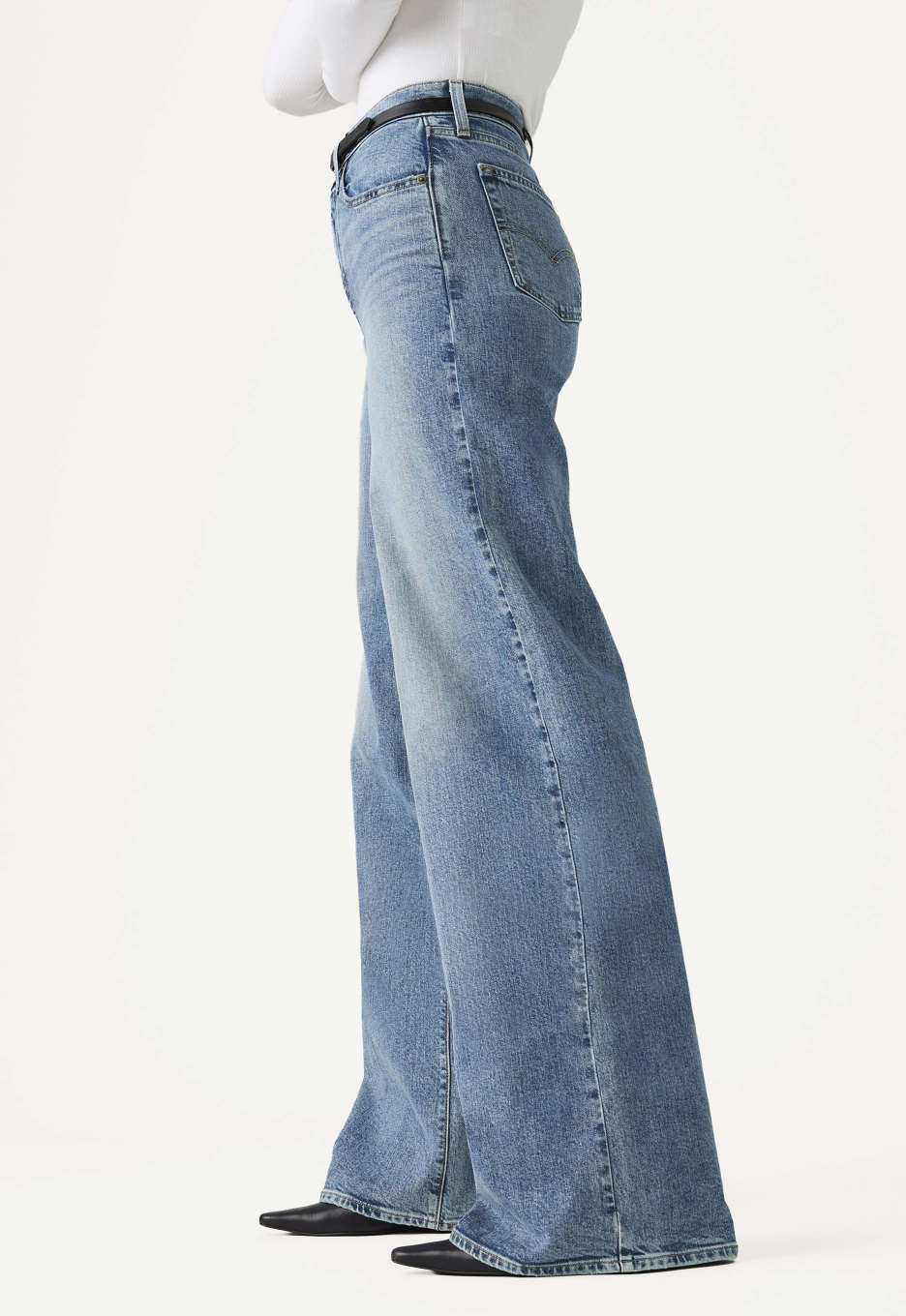 Levi's 728 High Rise Wide Leg Jeans