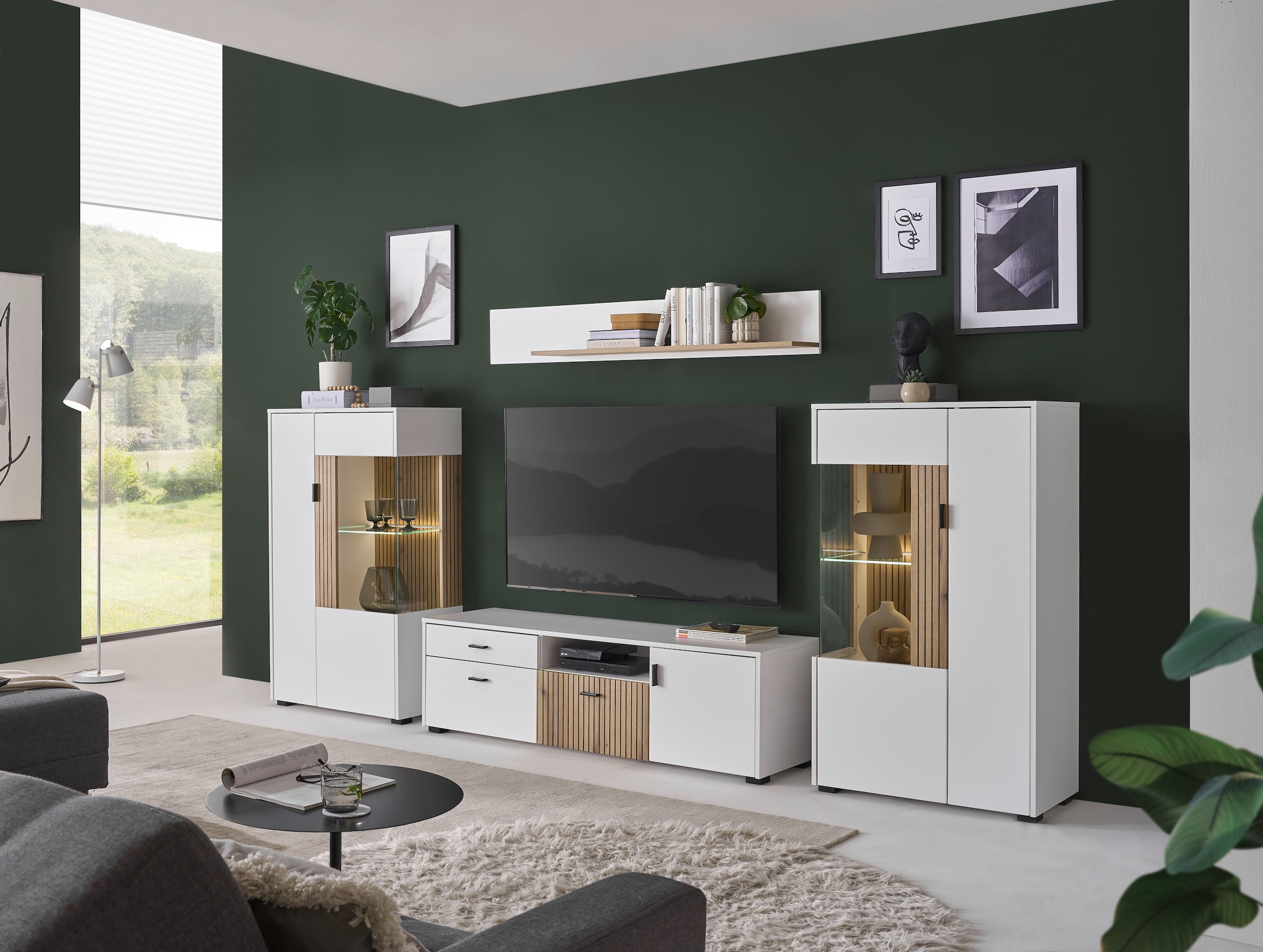 INOSIGN Vitrine »Hudson, Stauraumvitrine« in moderner Trendfarbe, Griffe aus Metall (Schwarz), Höhe 125 cm