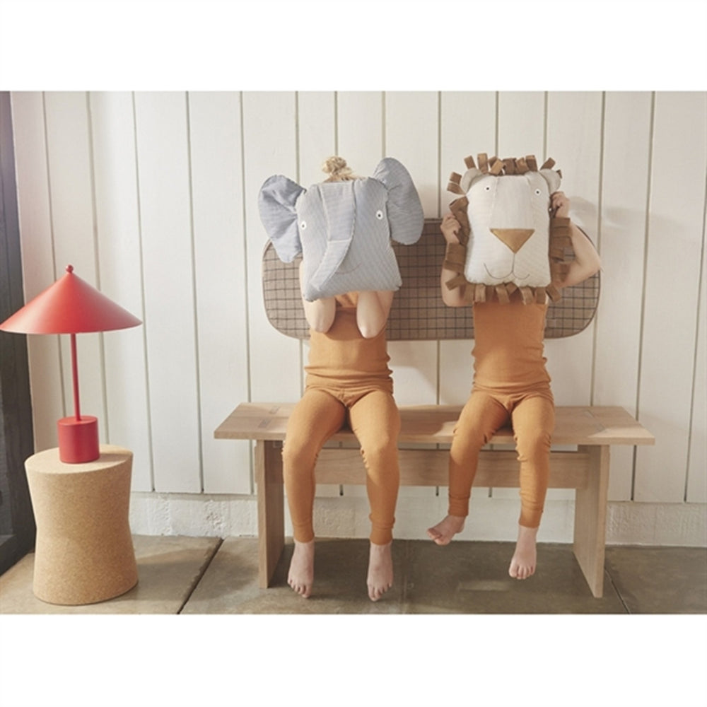 Lobo Løve Denim Cushion - OYOY → Luksusbaby.dk